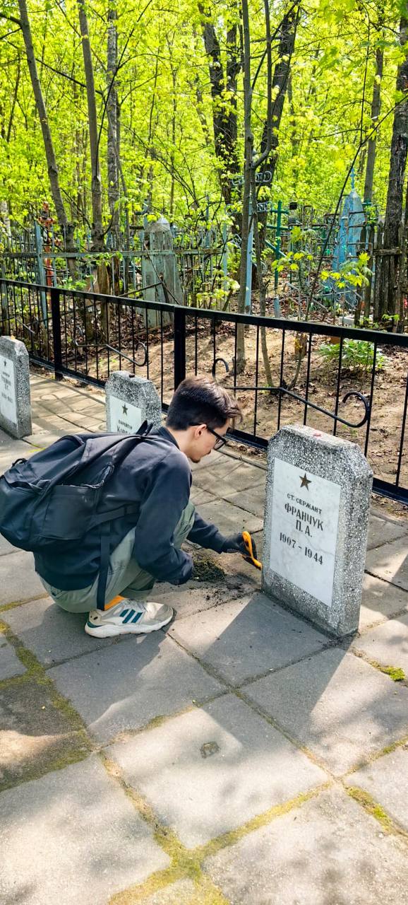 В Казани провели уборку воинских захоронений, признанных культурным наследием