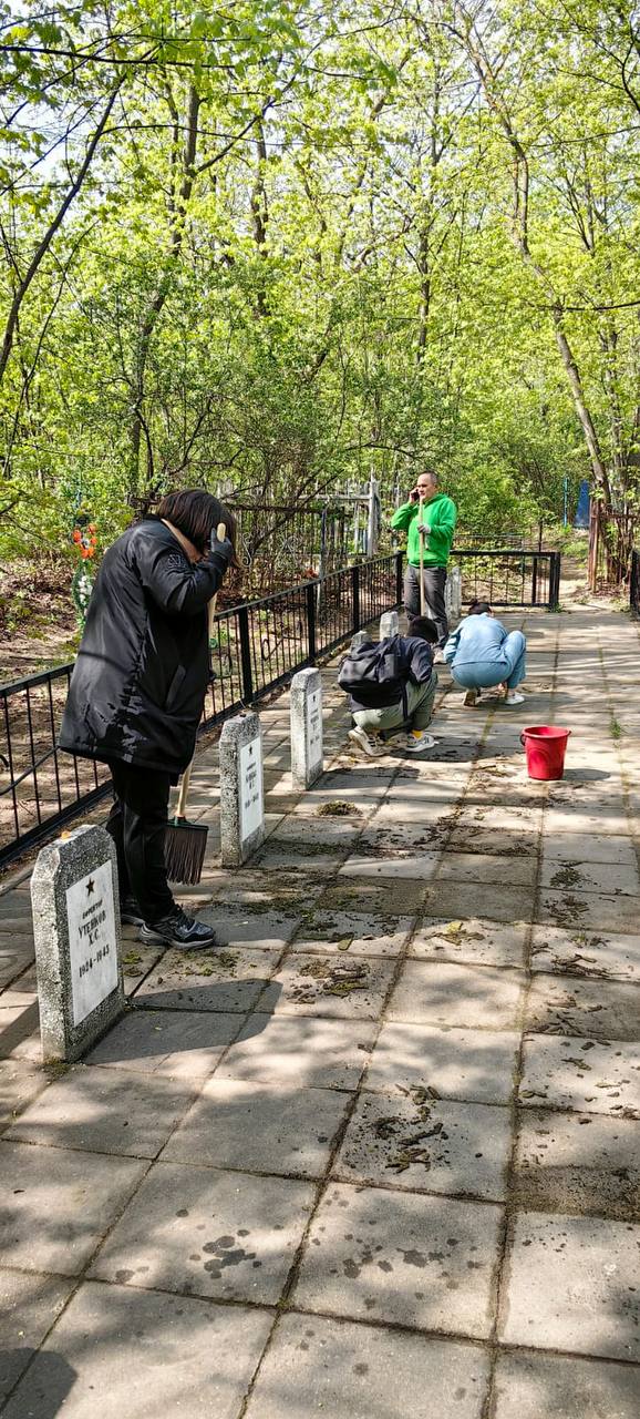 В Казани провели уборку воинских захоронений, признанных культурным наследием