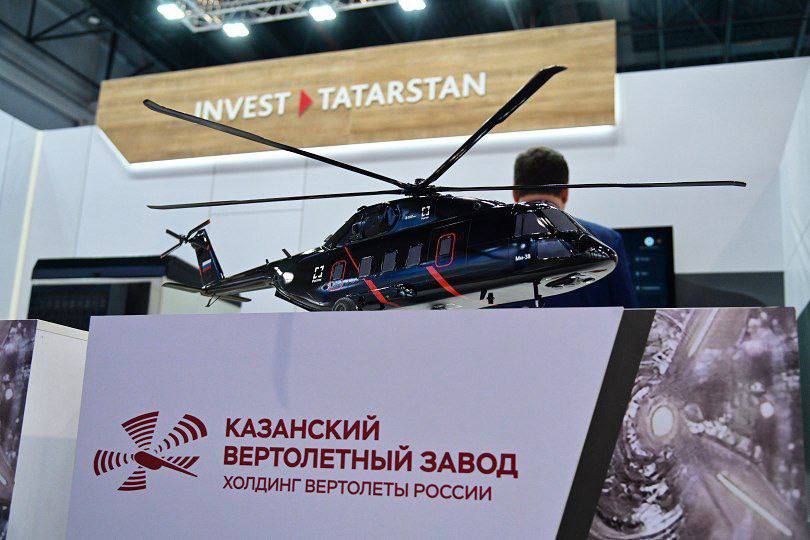 Минниханов в Узбекистане принял участие в выставке «ИННОПРОМ. Центральная Азия»