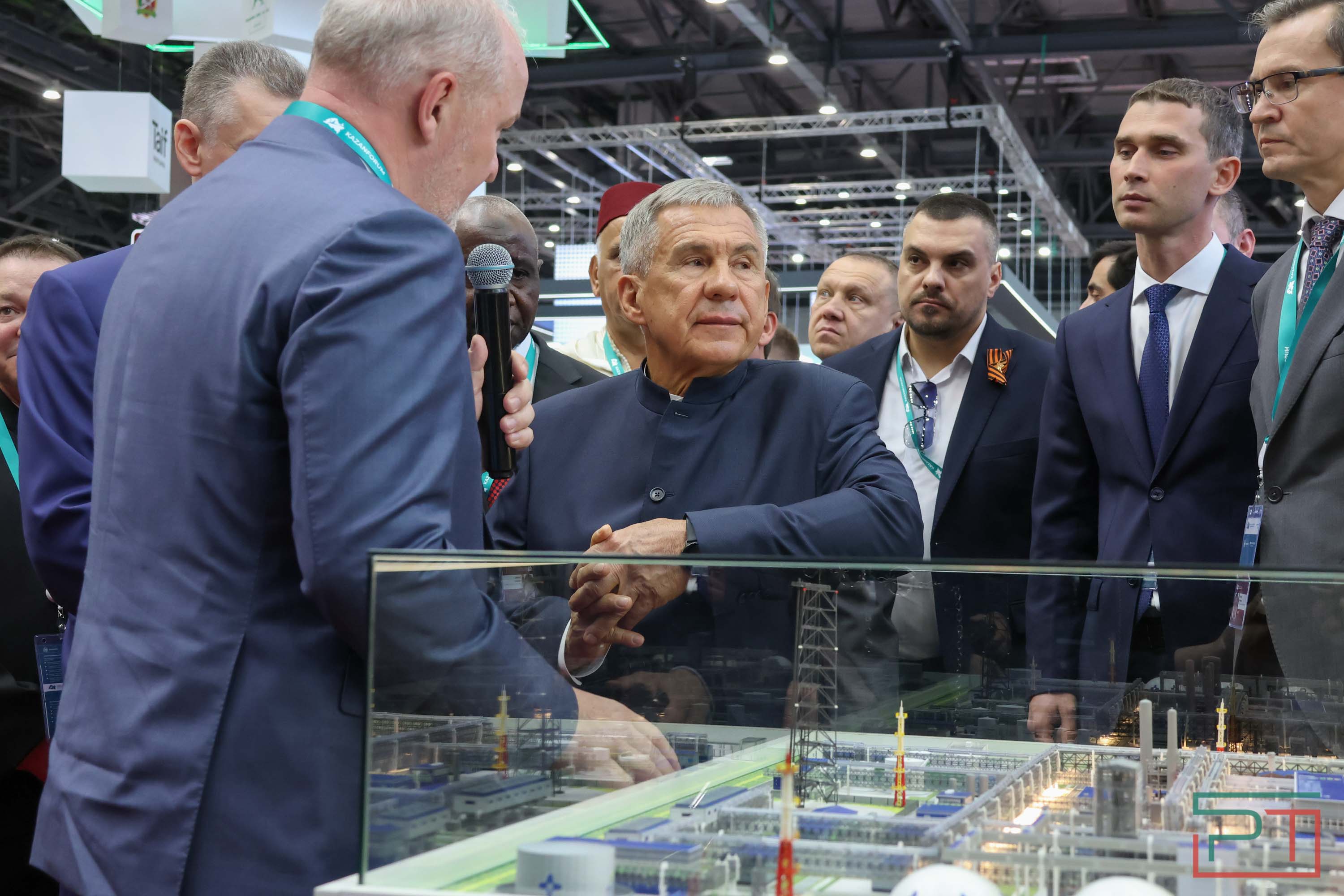 Открытие XVI KazanForum