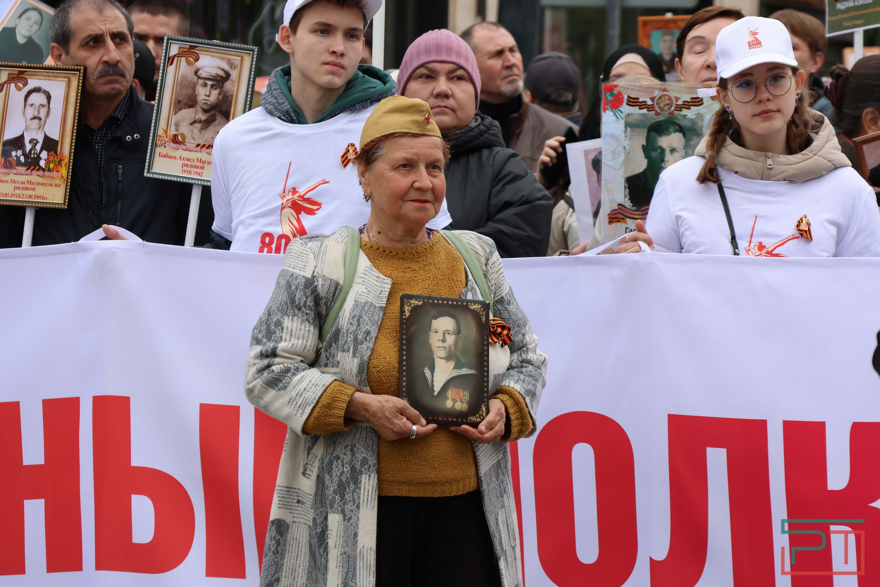 Шествие «Бессмертный полк» в Казани