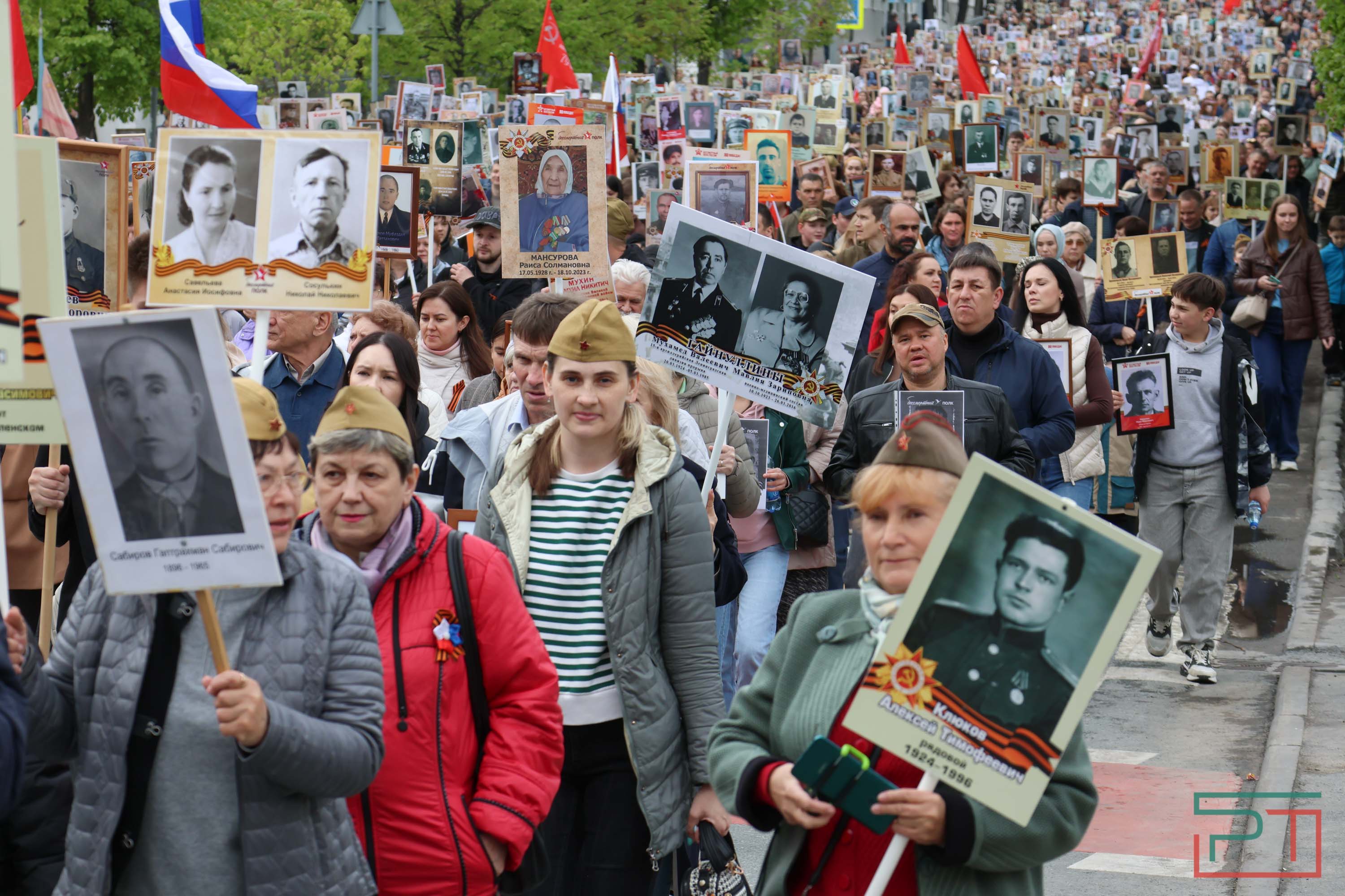 Шествие «Бессмертный полк» в Казани