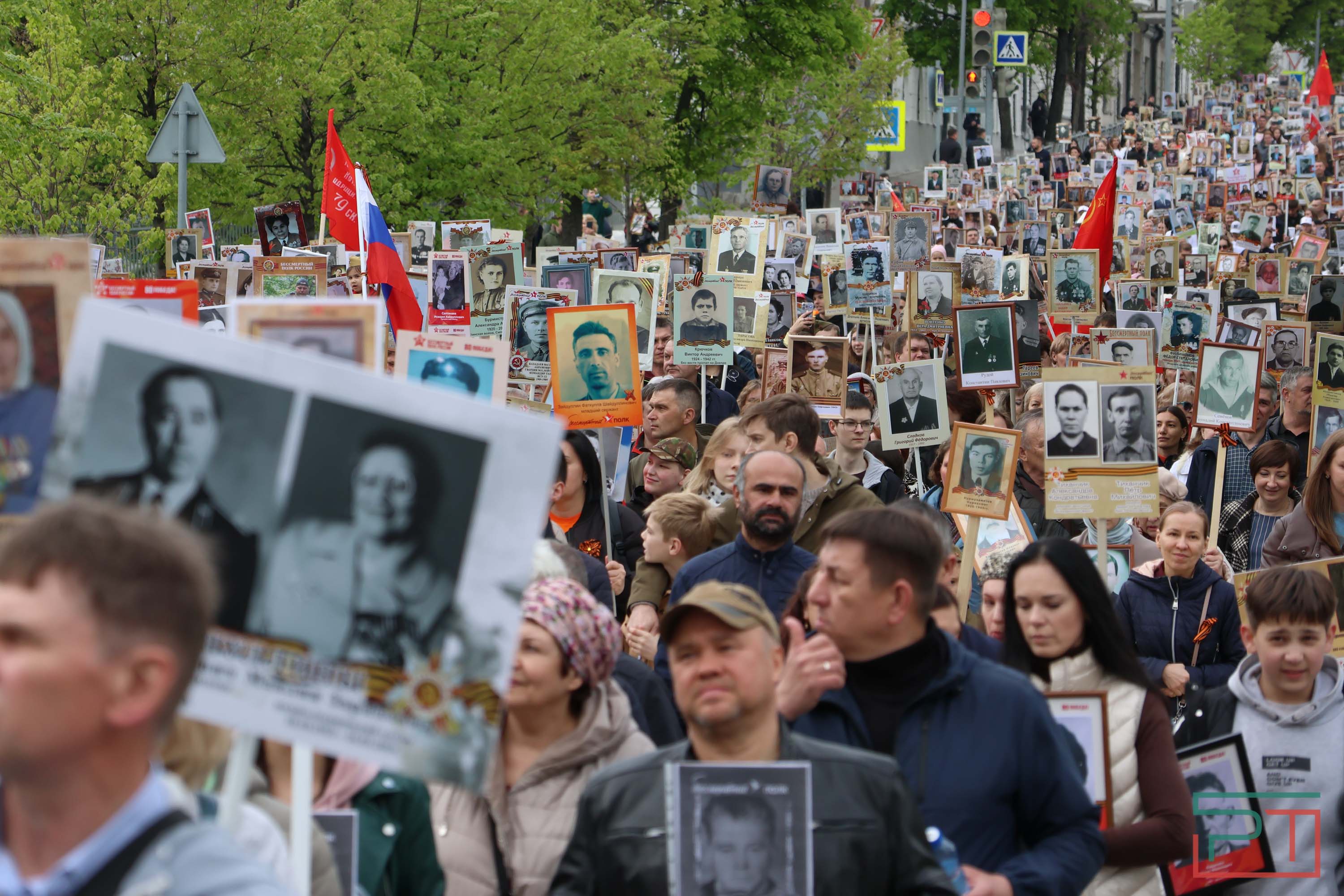 Шествие «Бессмертный полк» в Казани