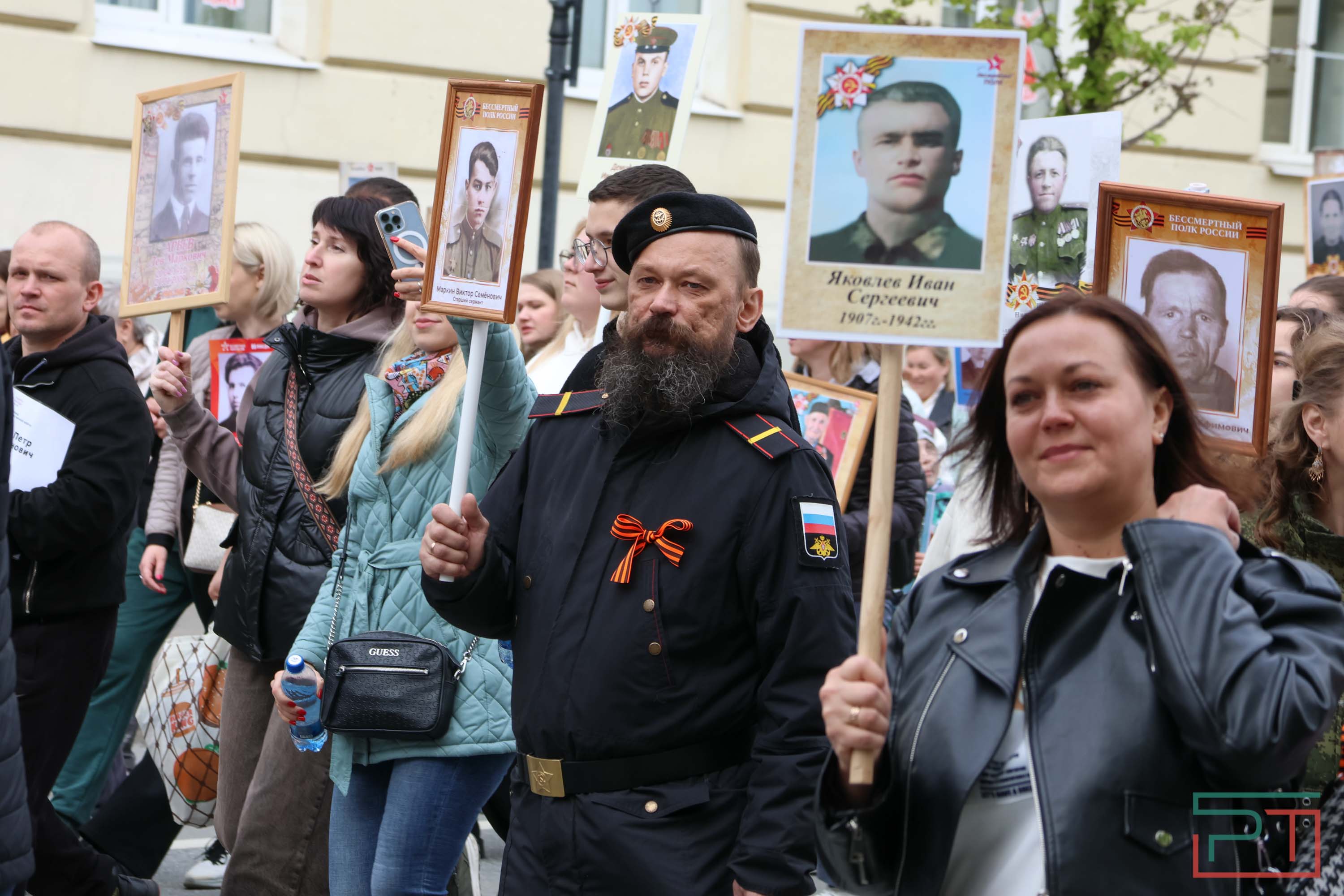 Шествие «Бессмертный полк» в Казани