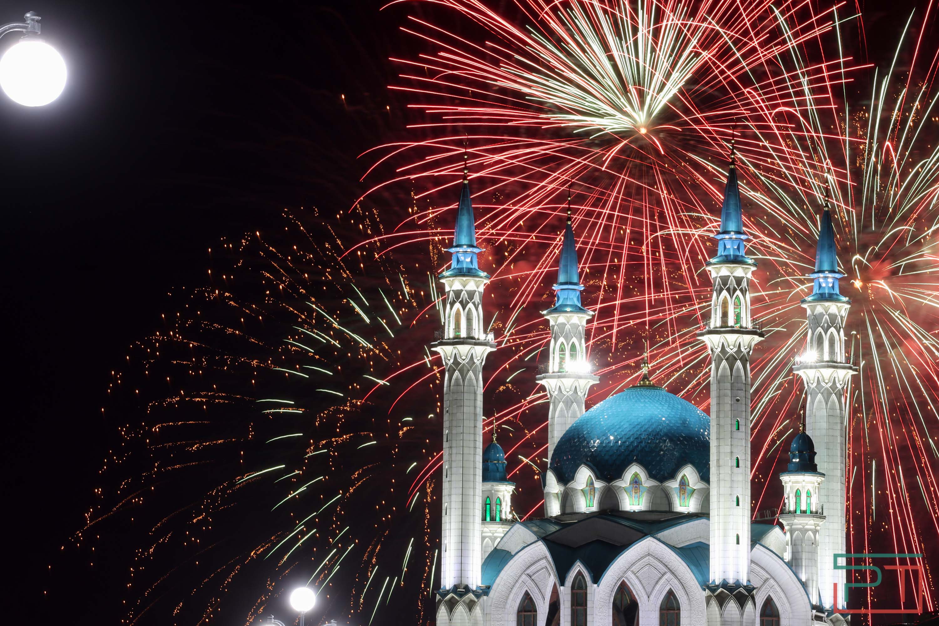 Салют в Казани 9 мая