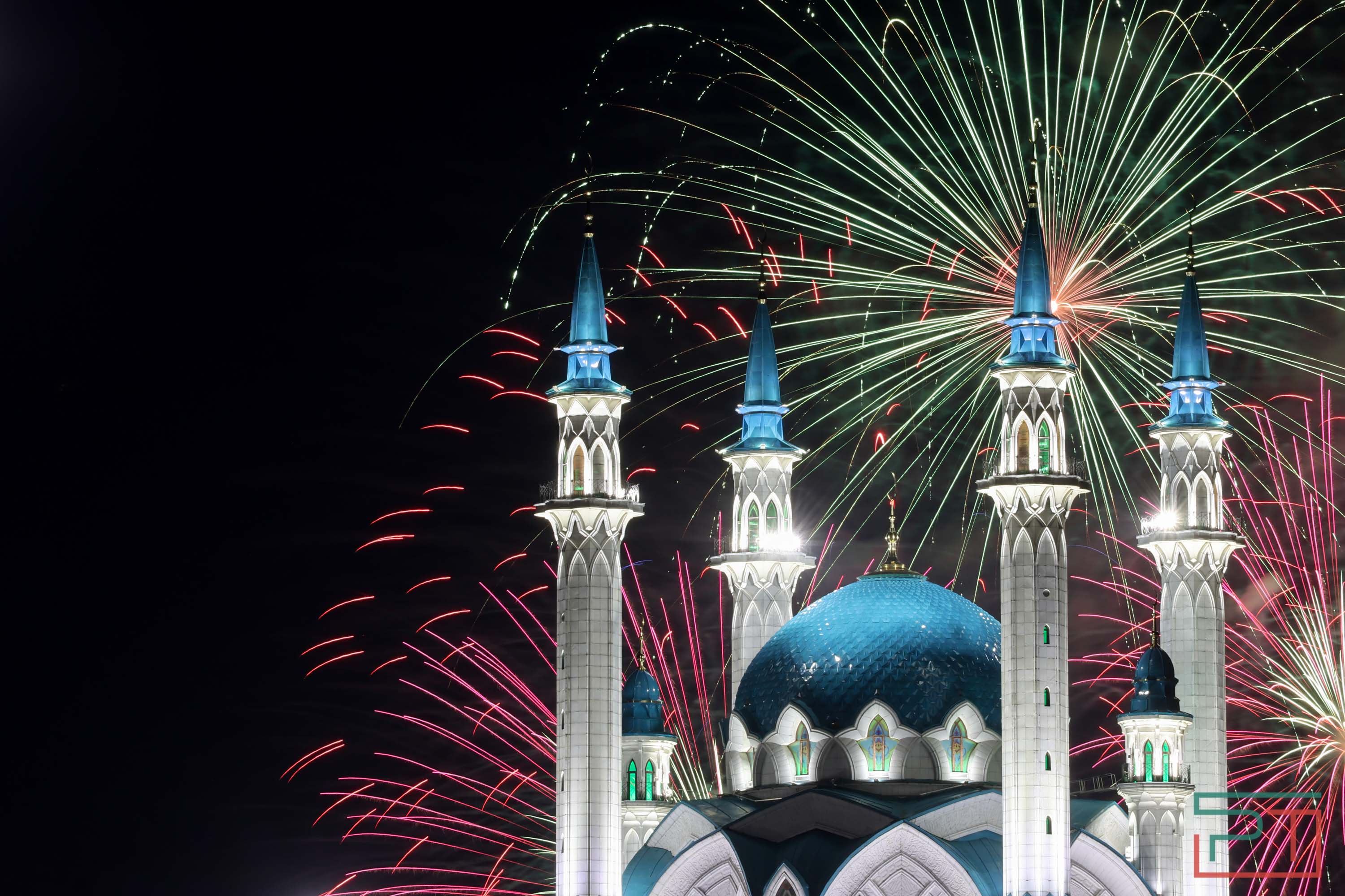 Салют в Казани 9 мая