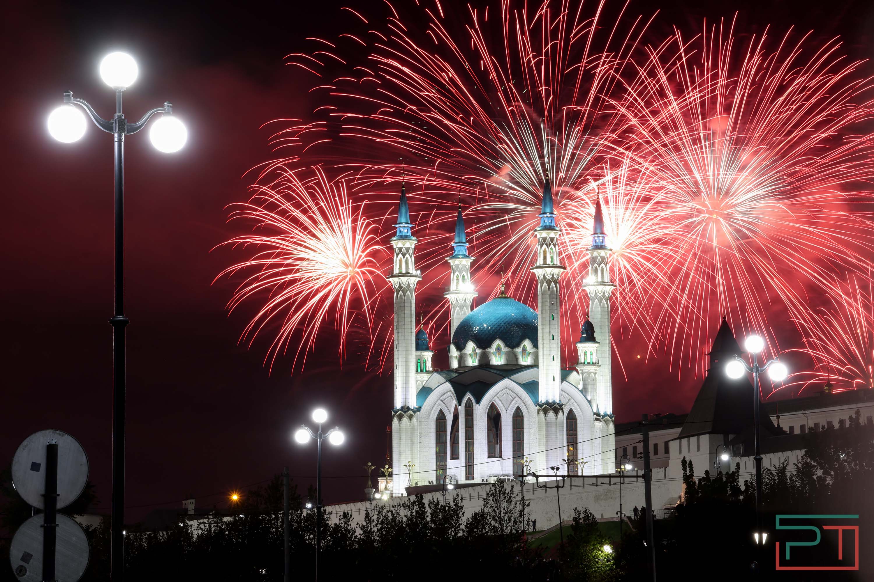 Салют в Казани 9 мая