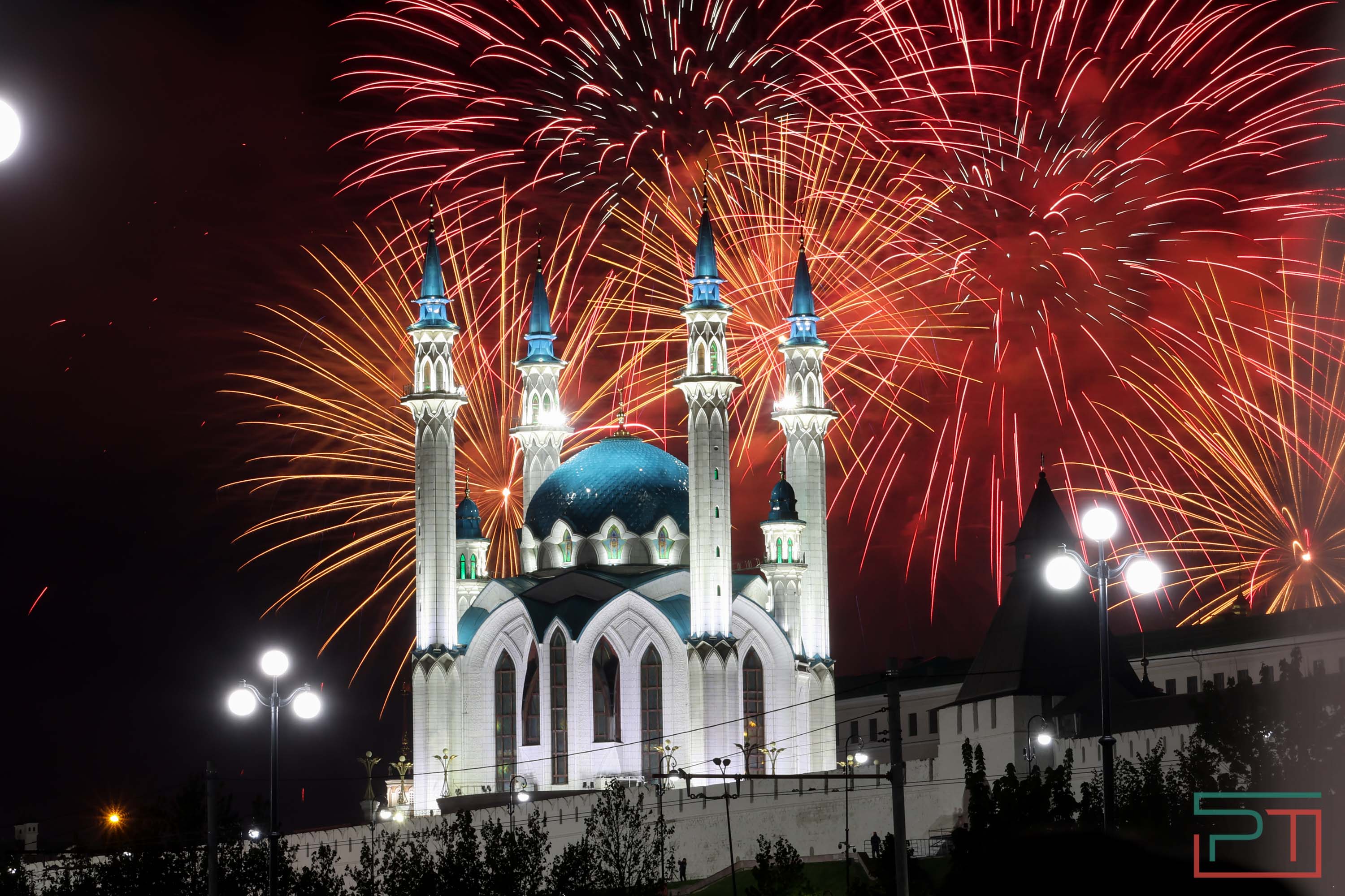 Салют в Казани 9 мая