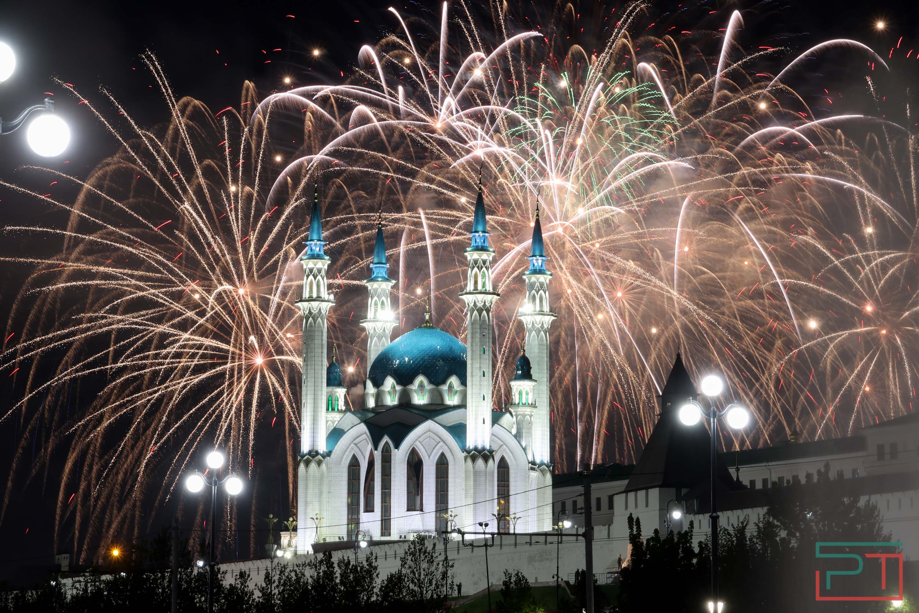 Салют в Казани 9 мая