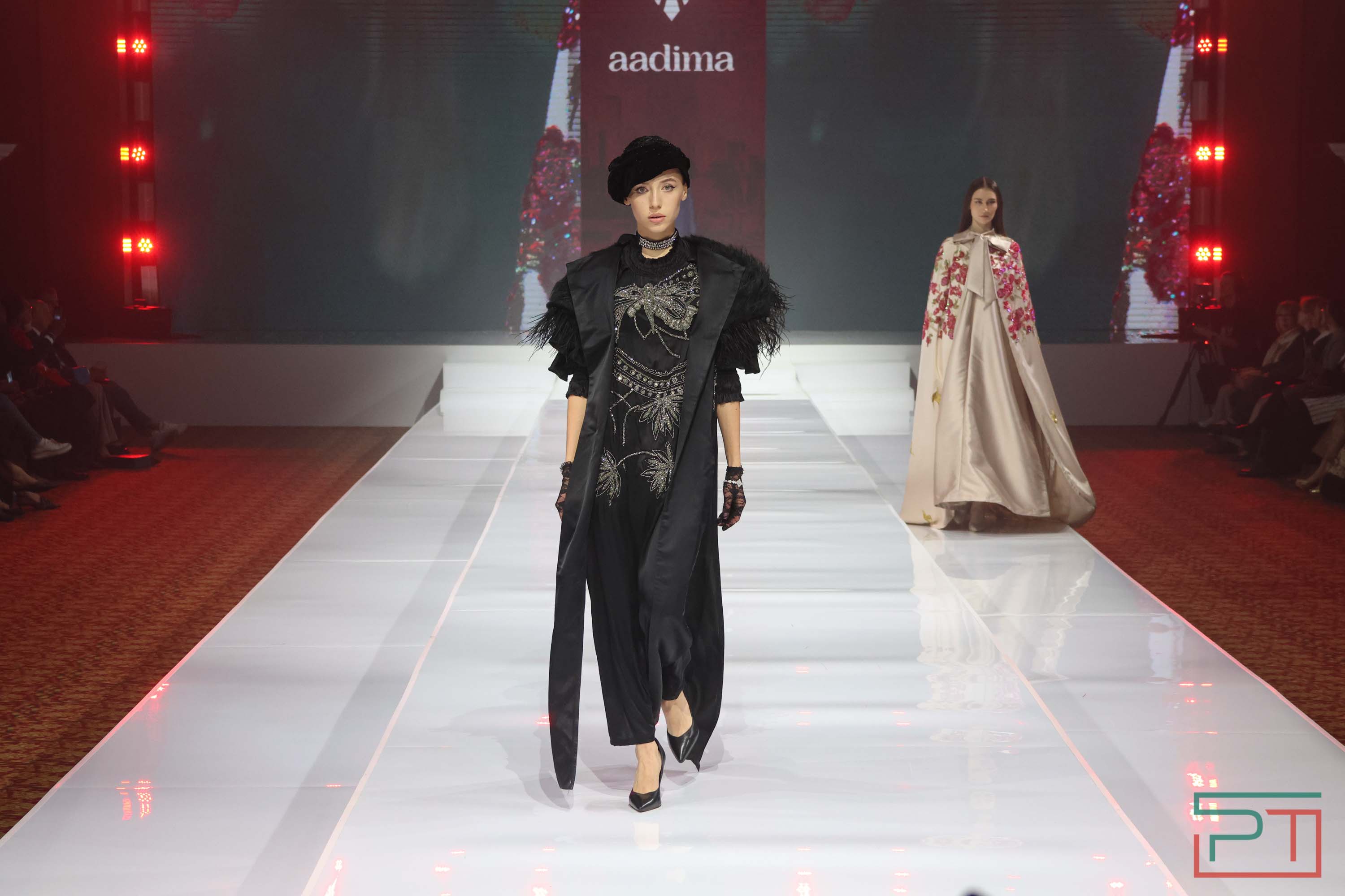 Показ благопристойной моды Modest Fashion Day