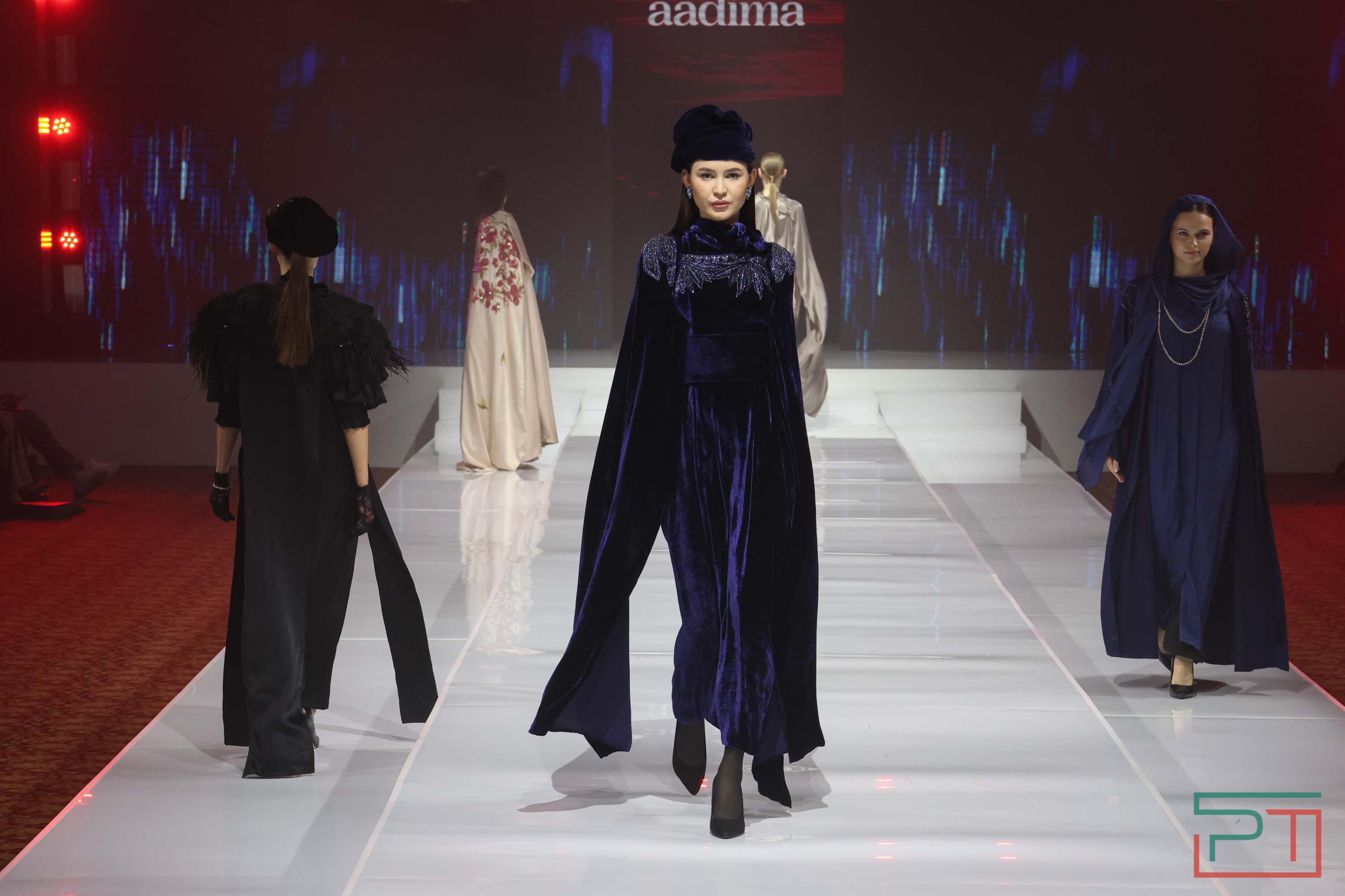 Показ благопристойной моды Modest Fashion Day