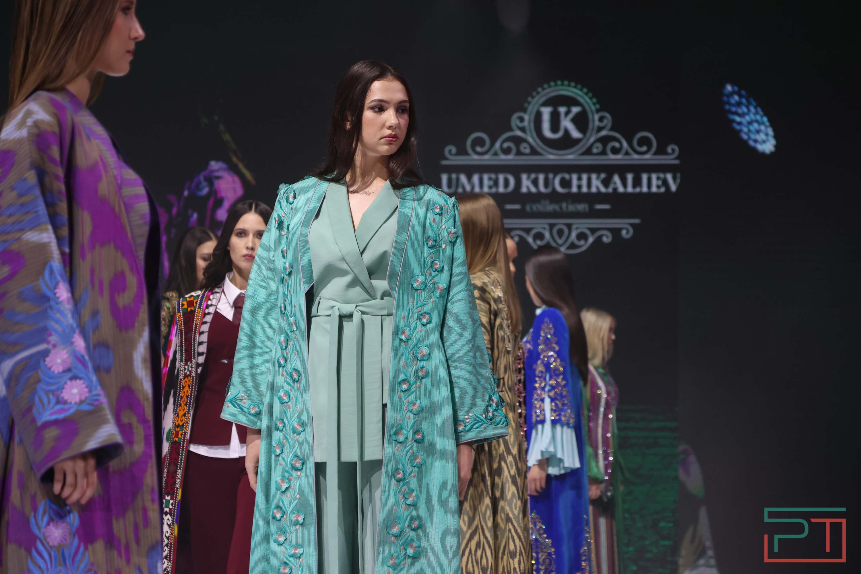 Показ благопристойной моды Modest Fashion Day