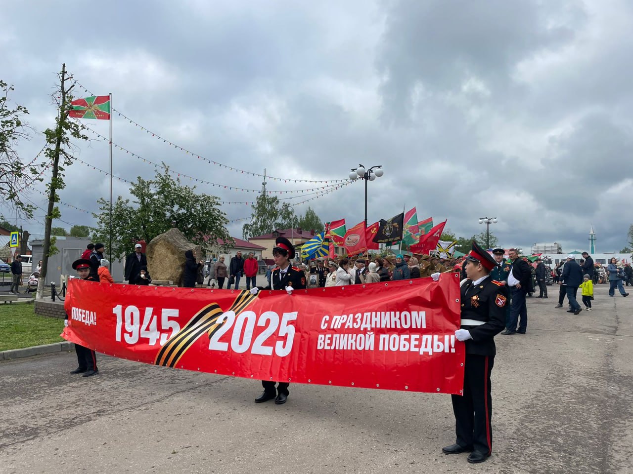 Города и районы Татарстана отмечают 9 мая – фотообзор