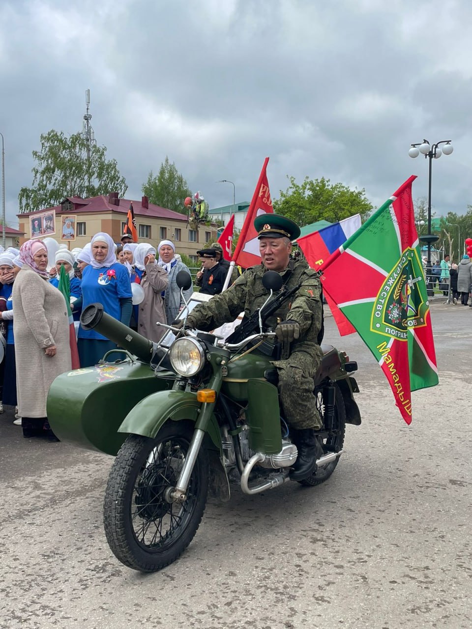 Города и районы Татарстана отмечают 9 мая – фотообзор