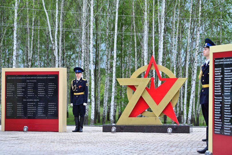 Минниханов принял участие в торжественном зажжении Вечного огня в Тукаевском районе
