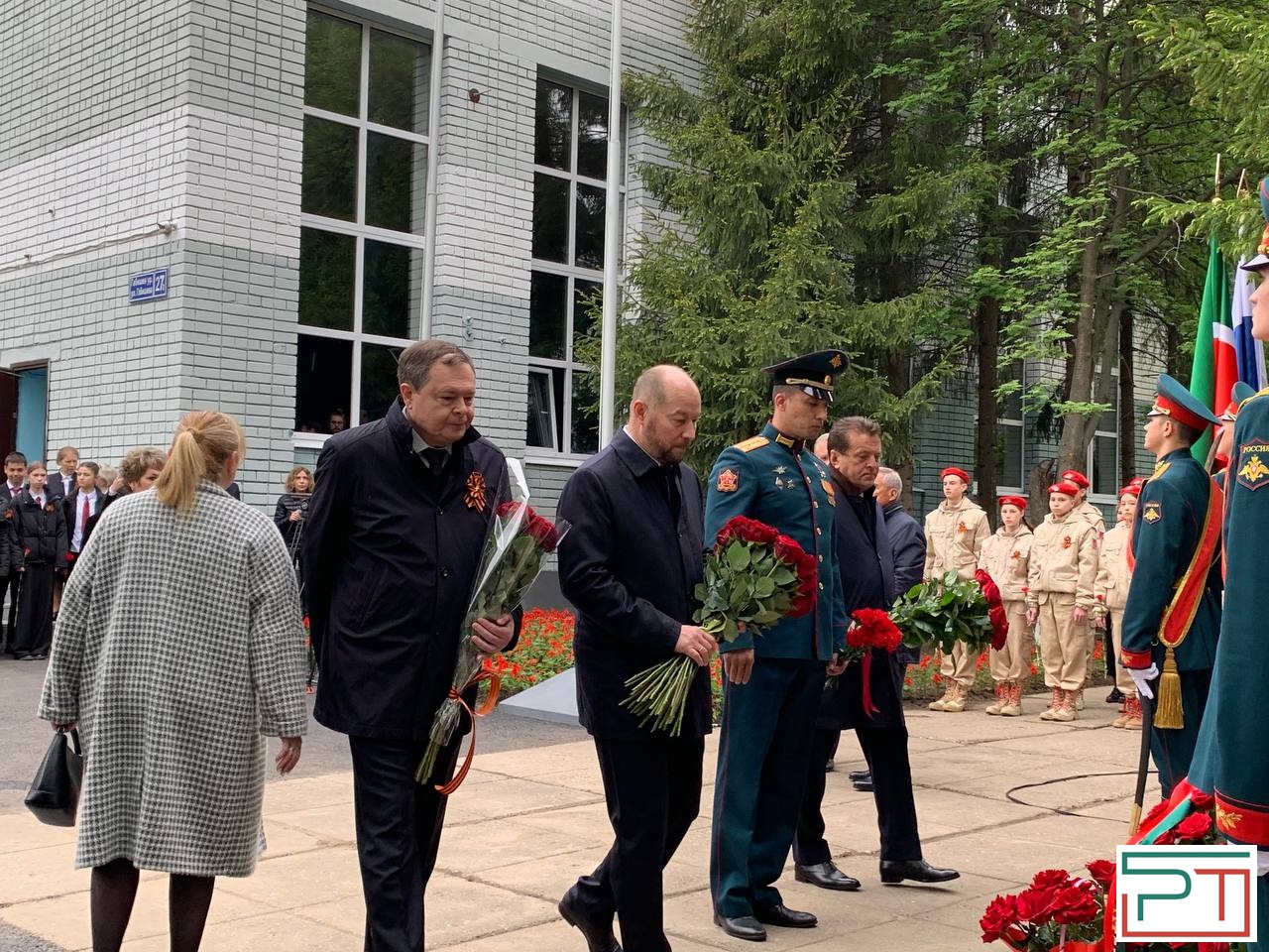 «Невероятный пример отваги»: Минниханов открыл в Казани бюст Героя России Гилемханова