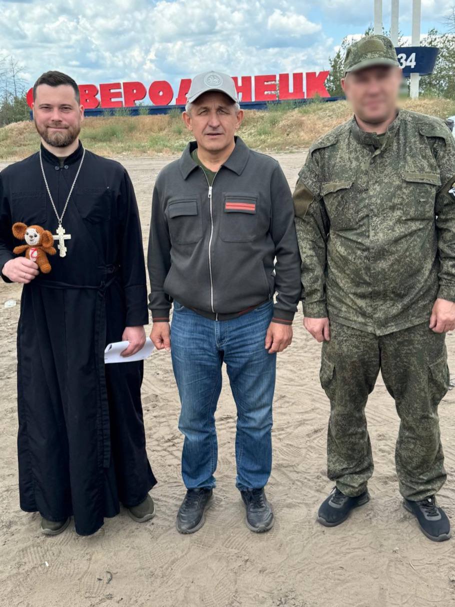 Глава Лаишевского района передал гуманитарный груз бойцам СВО