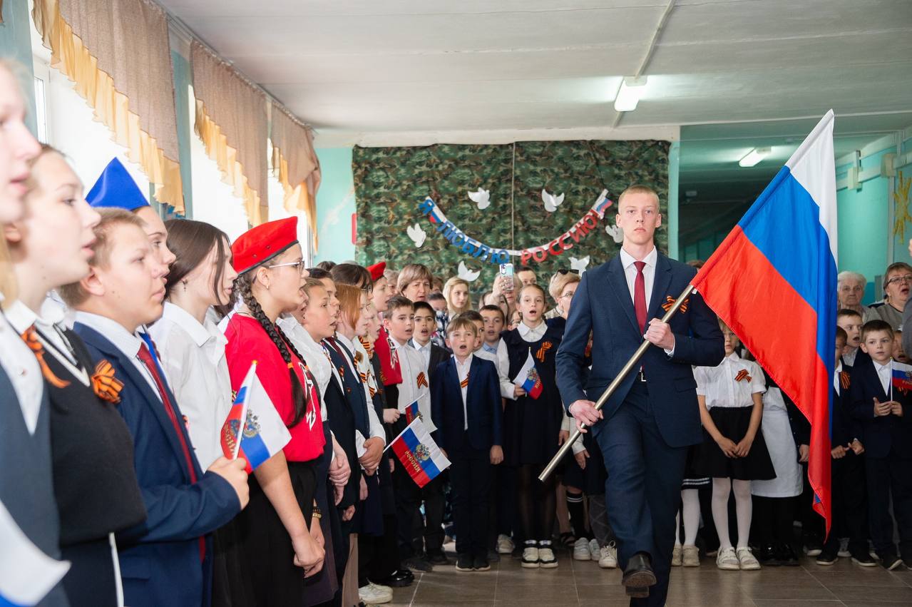 В школе Нижнекамского района открыли музеи в память героев Великой Отечественной и СВО