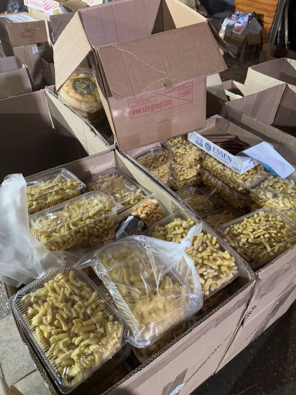 Мамадышские волонтеры отправили 2 мобильные бани и стройматериалы в зону СВО