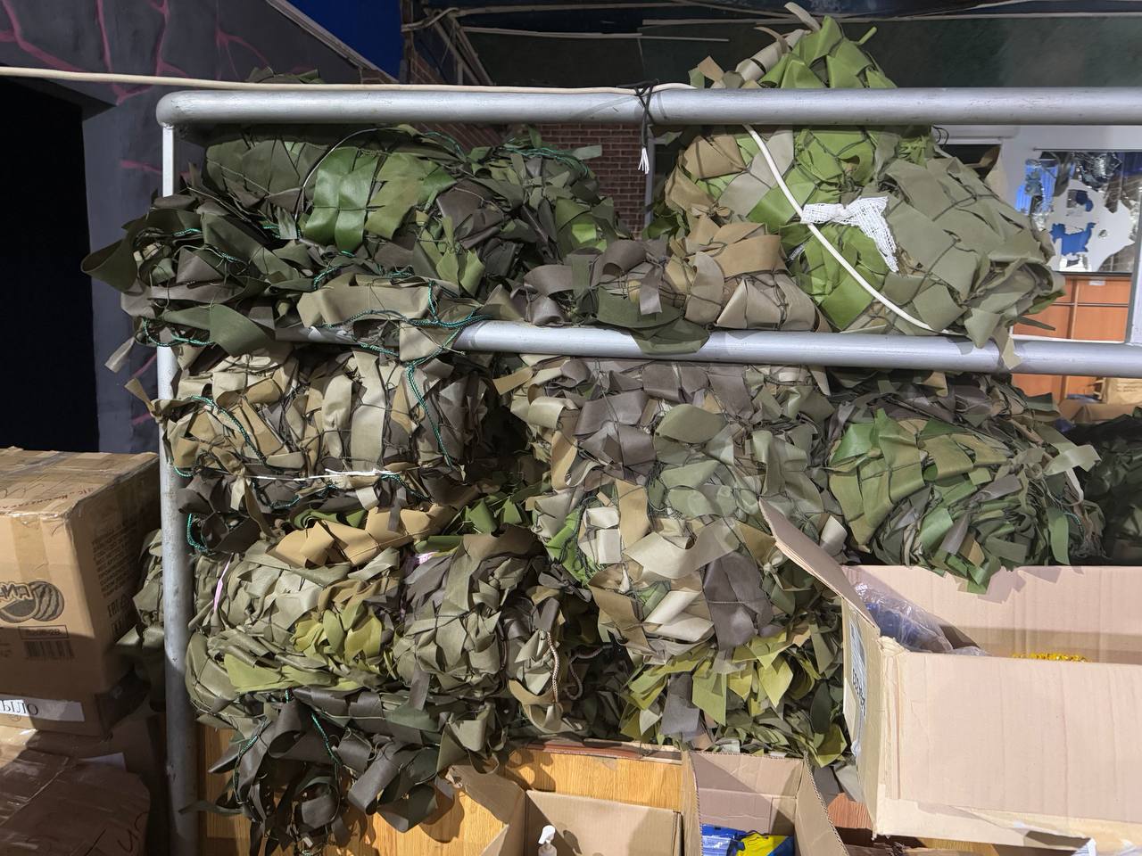 Мамадышские волонтеры отправили 2 мобильные бани и стройматериалы в зону СВО