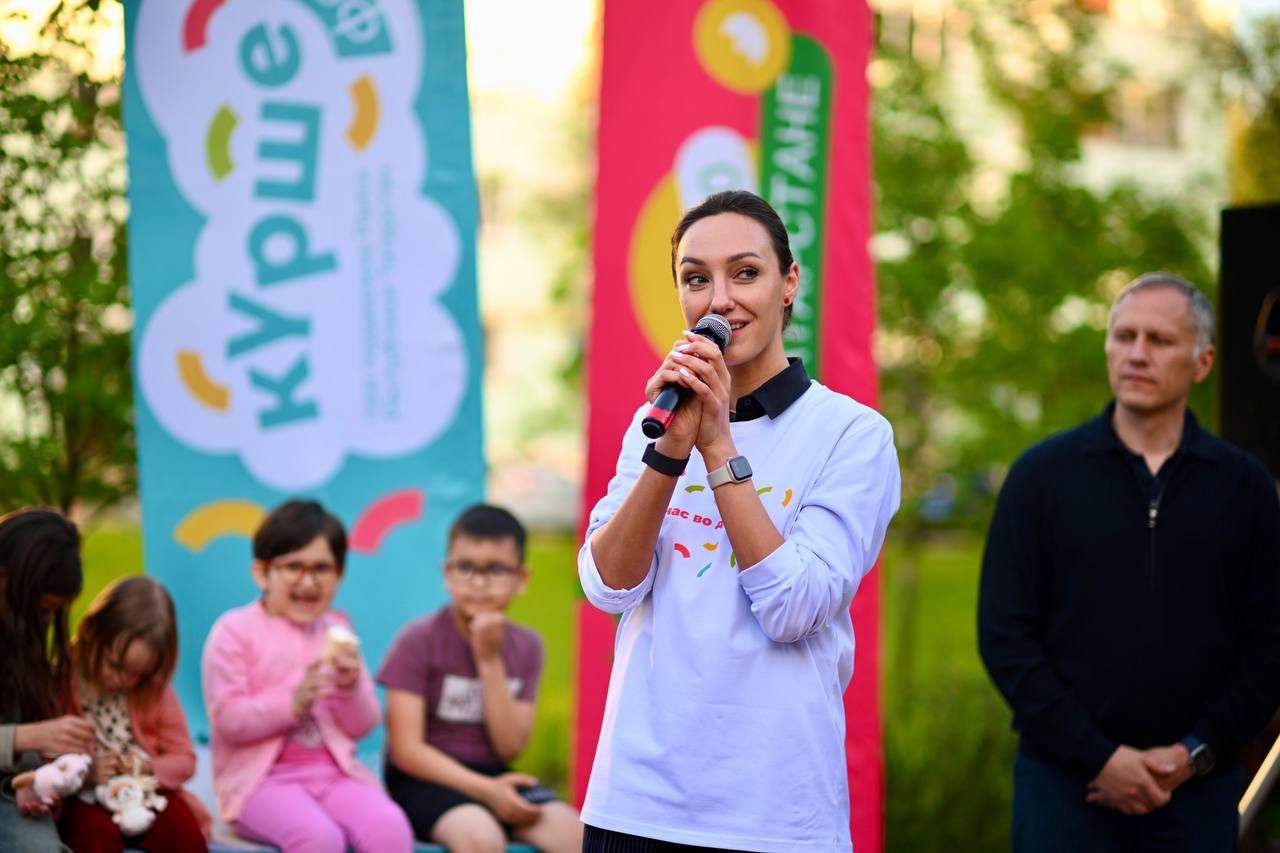 Более 2 тыс. жителей Казани отметили праздник двора под песни Салавата