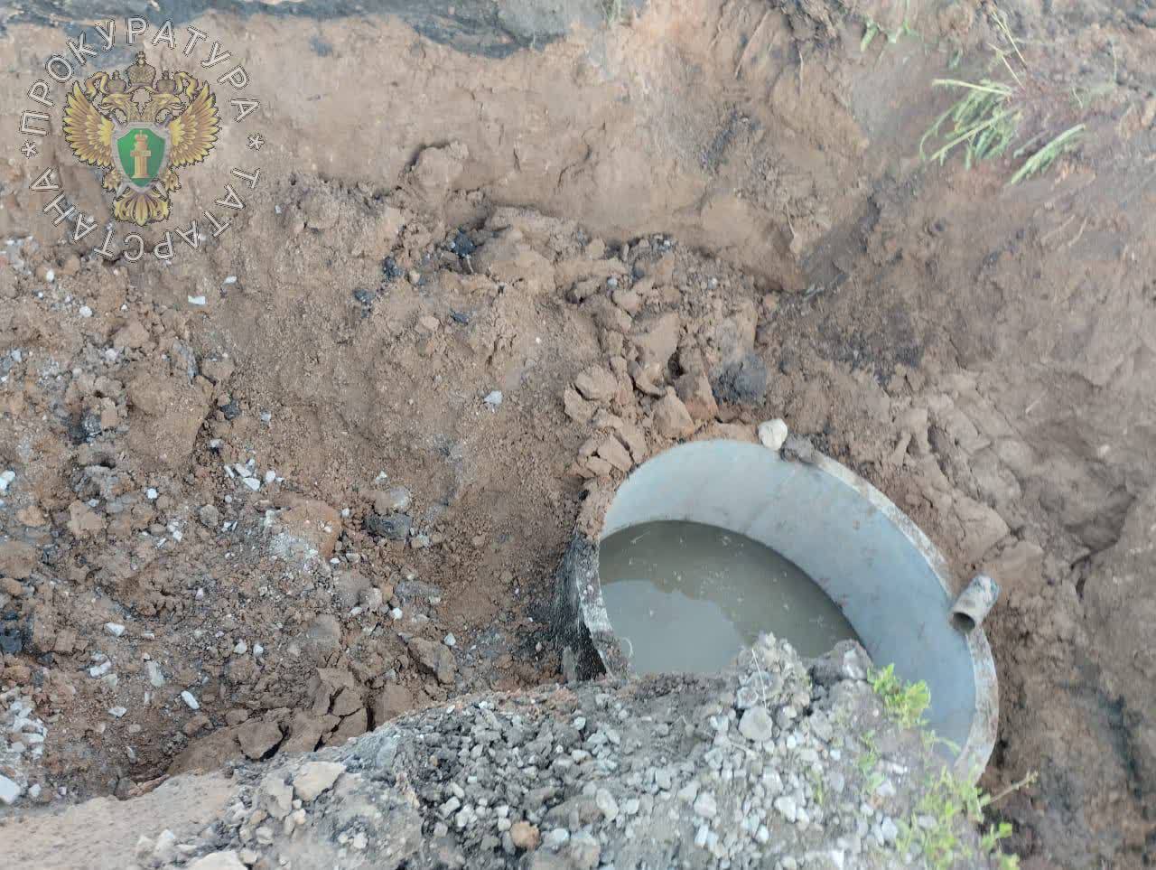 Работника фермы в Татарстане насмерть засыпало грунтом