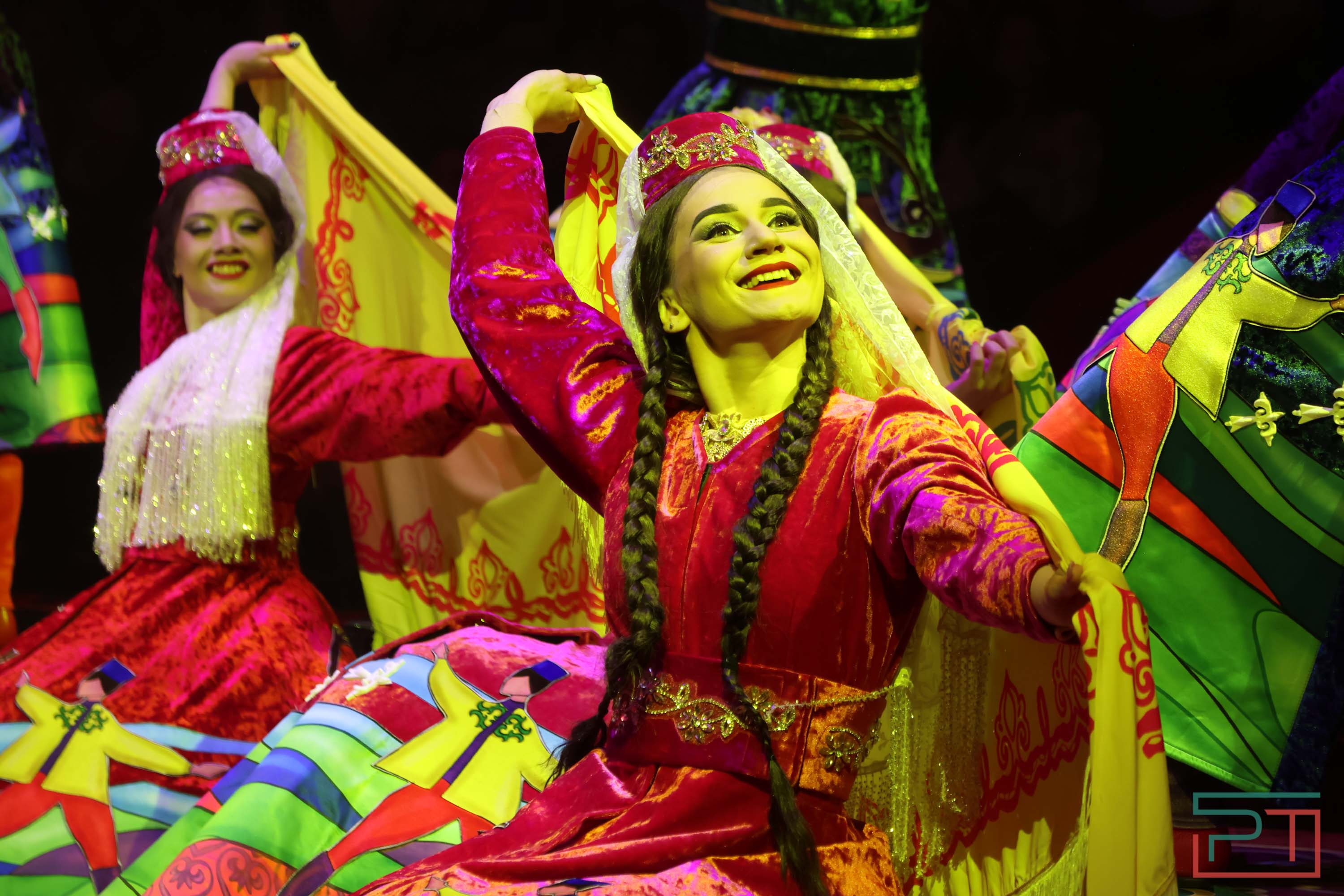 Премьера спектакля «Мирас»