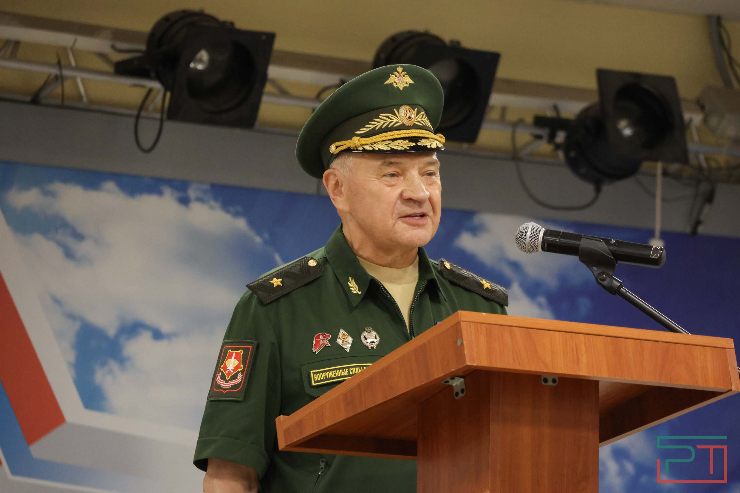 Концерт, посвященный отправке воинского эшелона