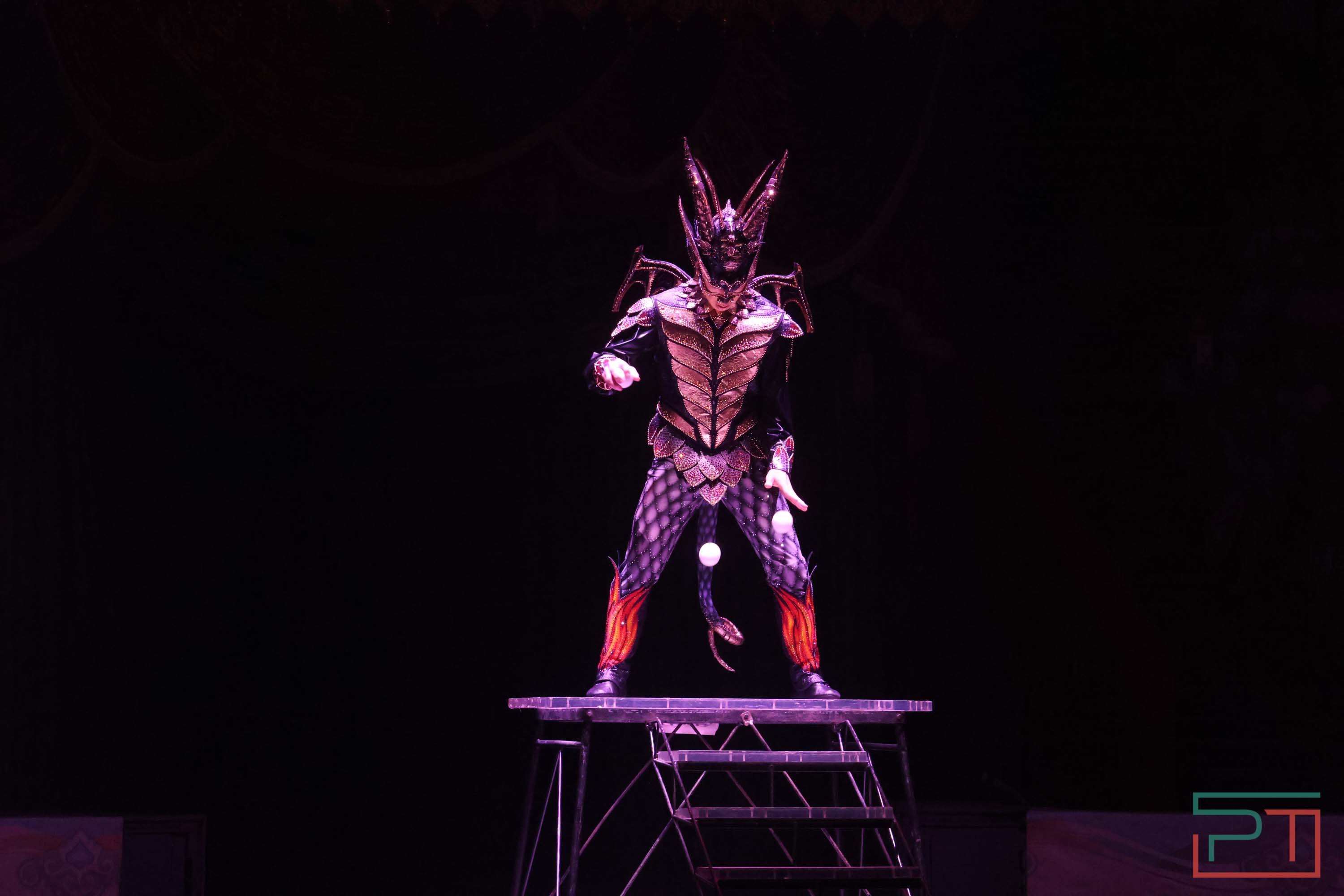 Премьера спектакля «Мирас»