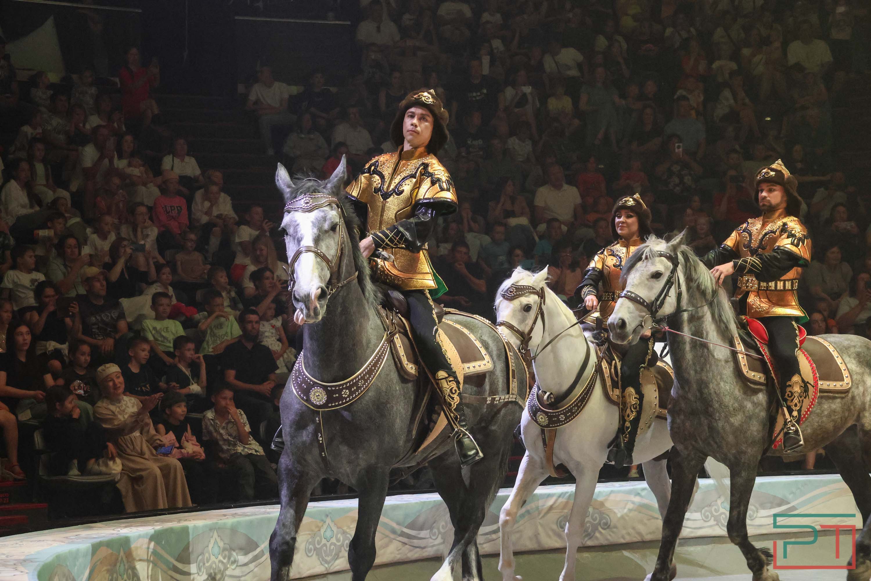 Премьера спектакля «Мирас»