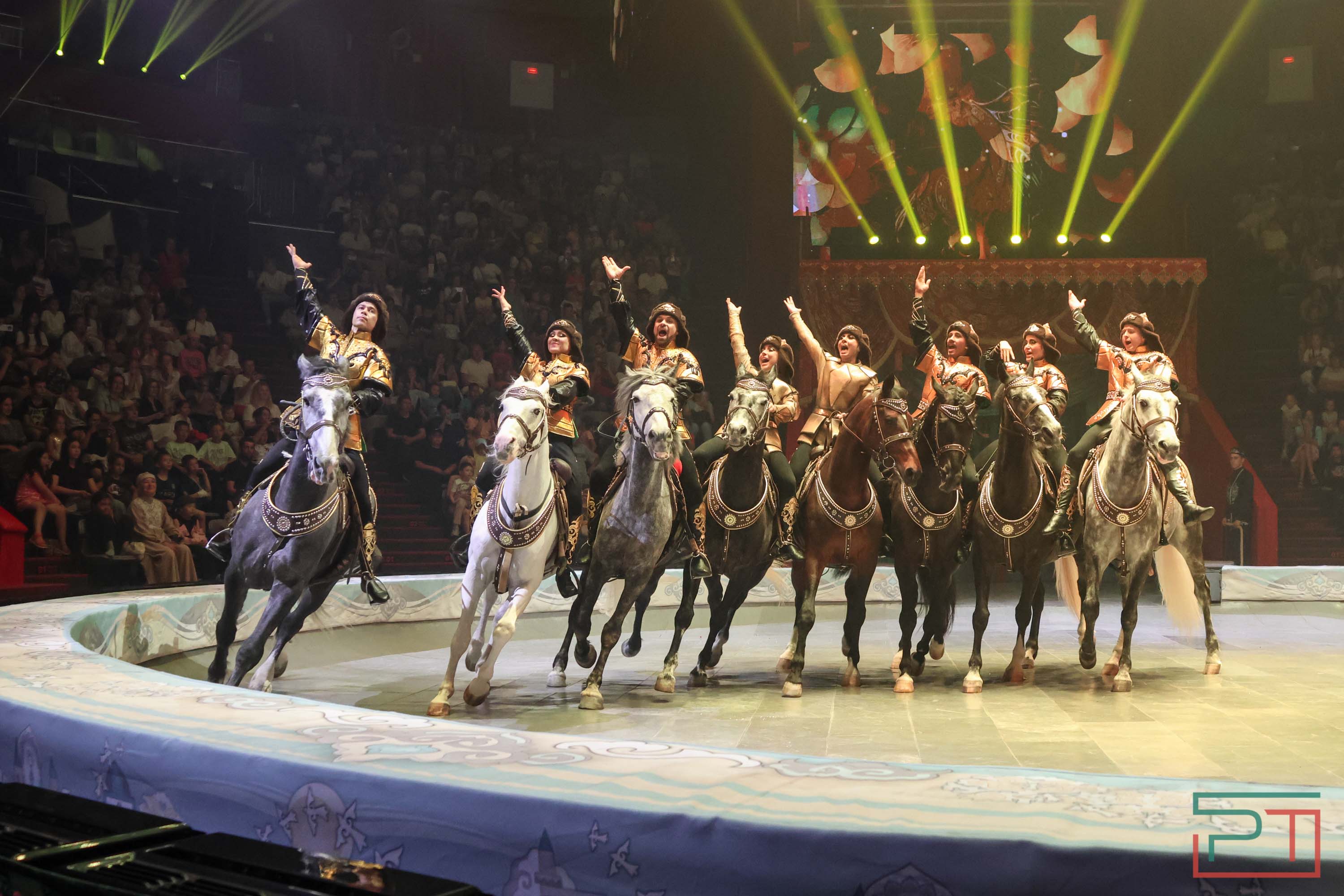 Премьера спектакля «Мирас»