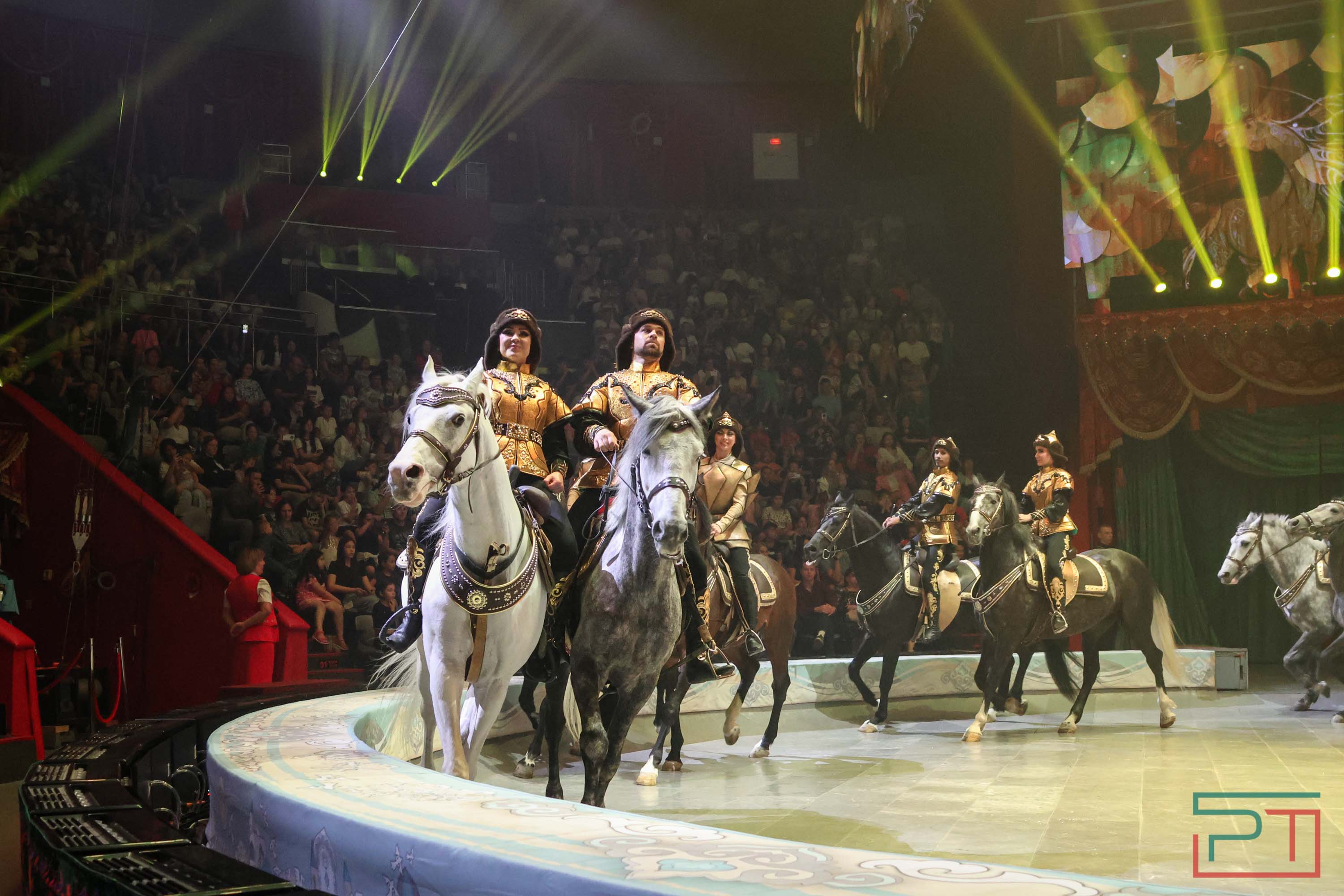 Премьера спектакля «Мирас»