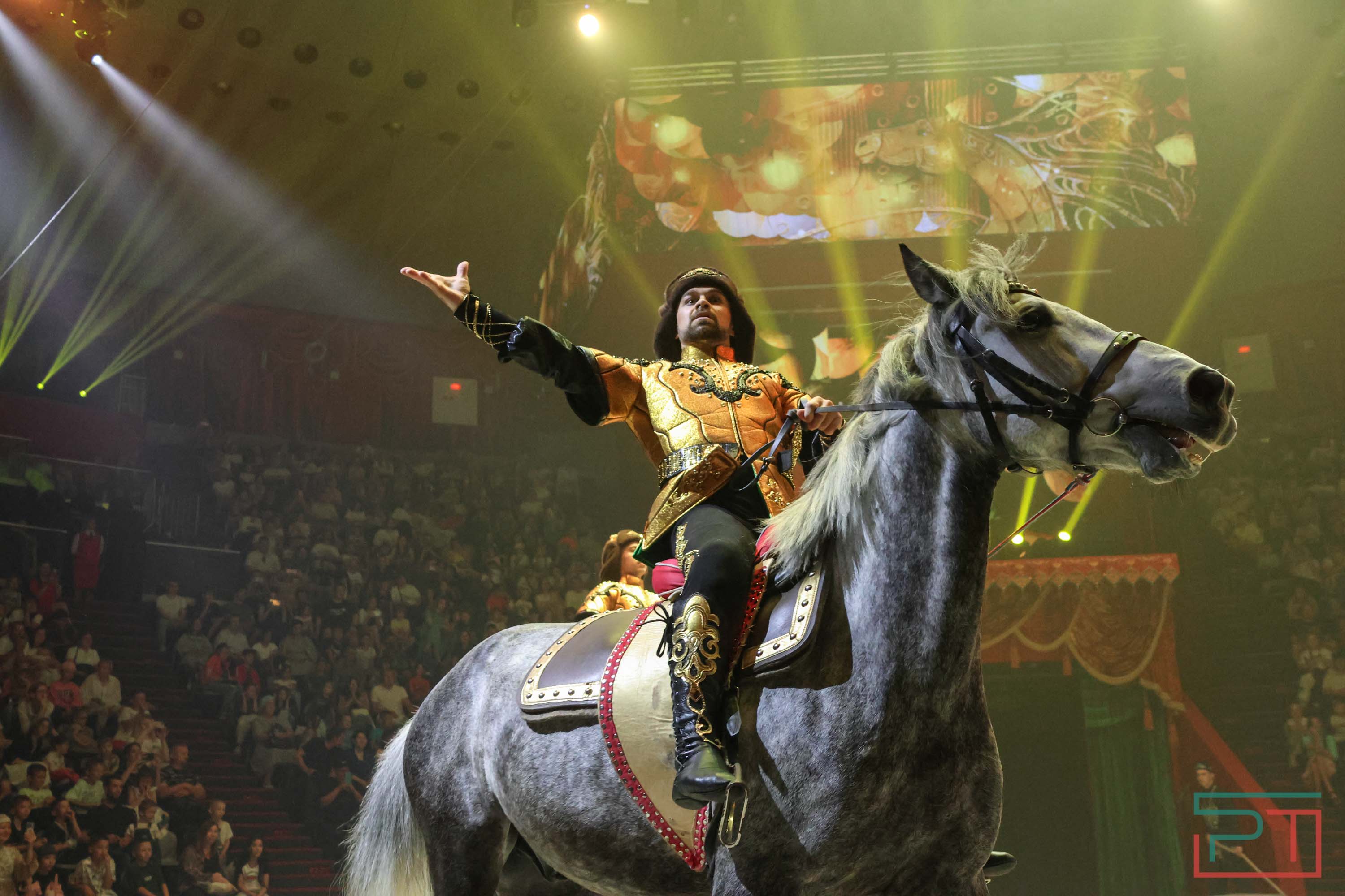 Премьера спектакля «Мирас»