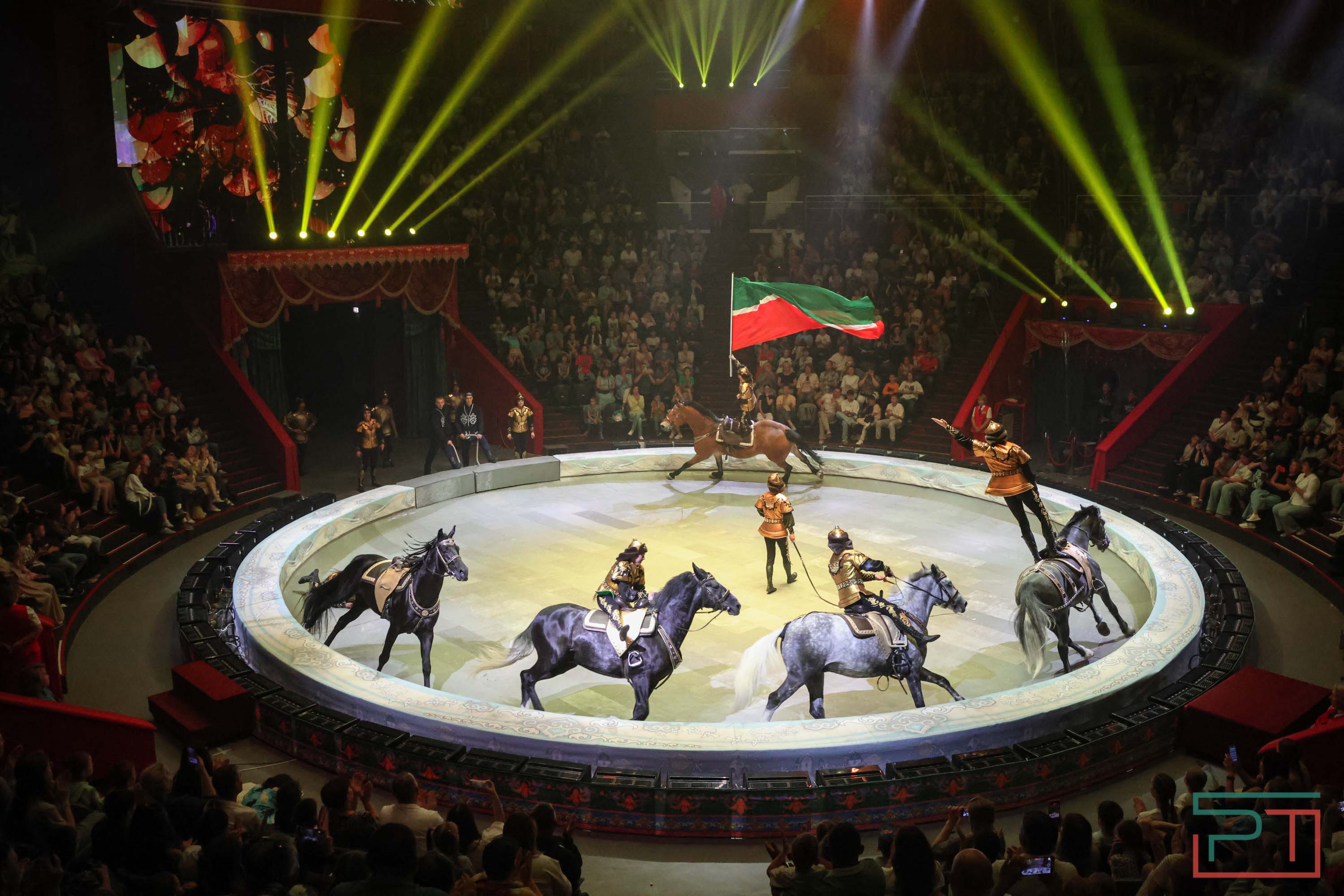 Премьера спектакля «Мирас»