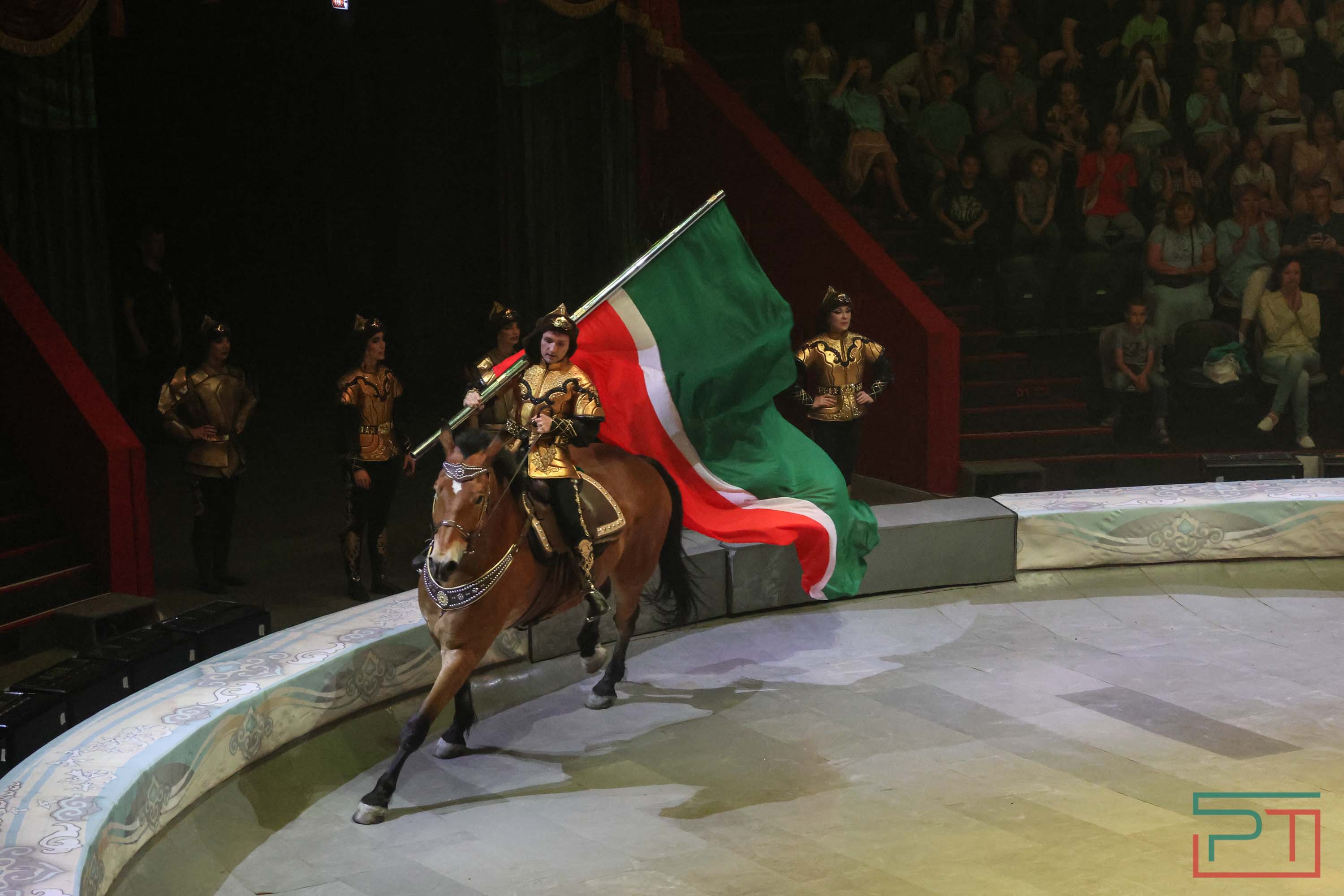 Премьера спектакля «Мирас»