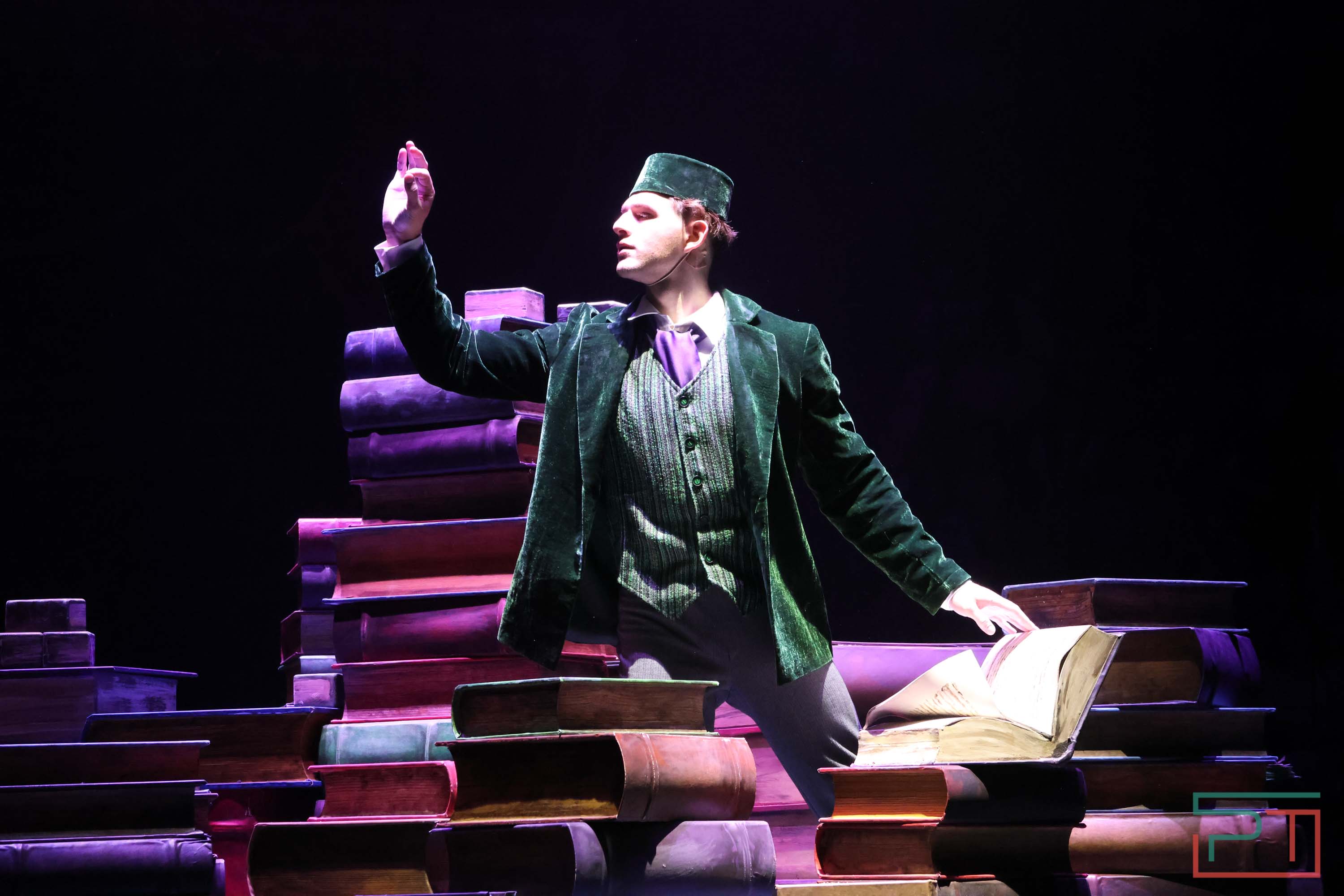 Премьера спектакля «Мирас»