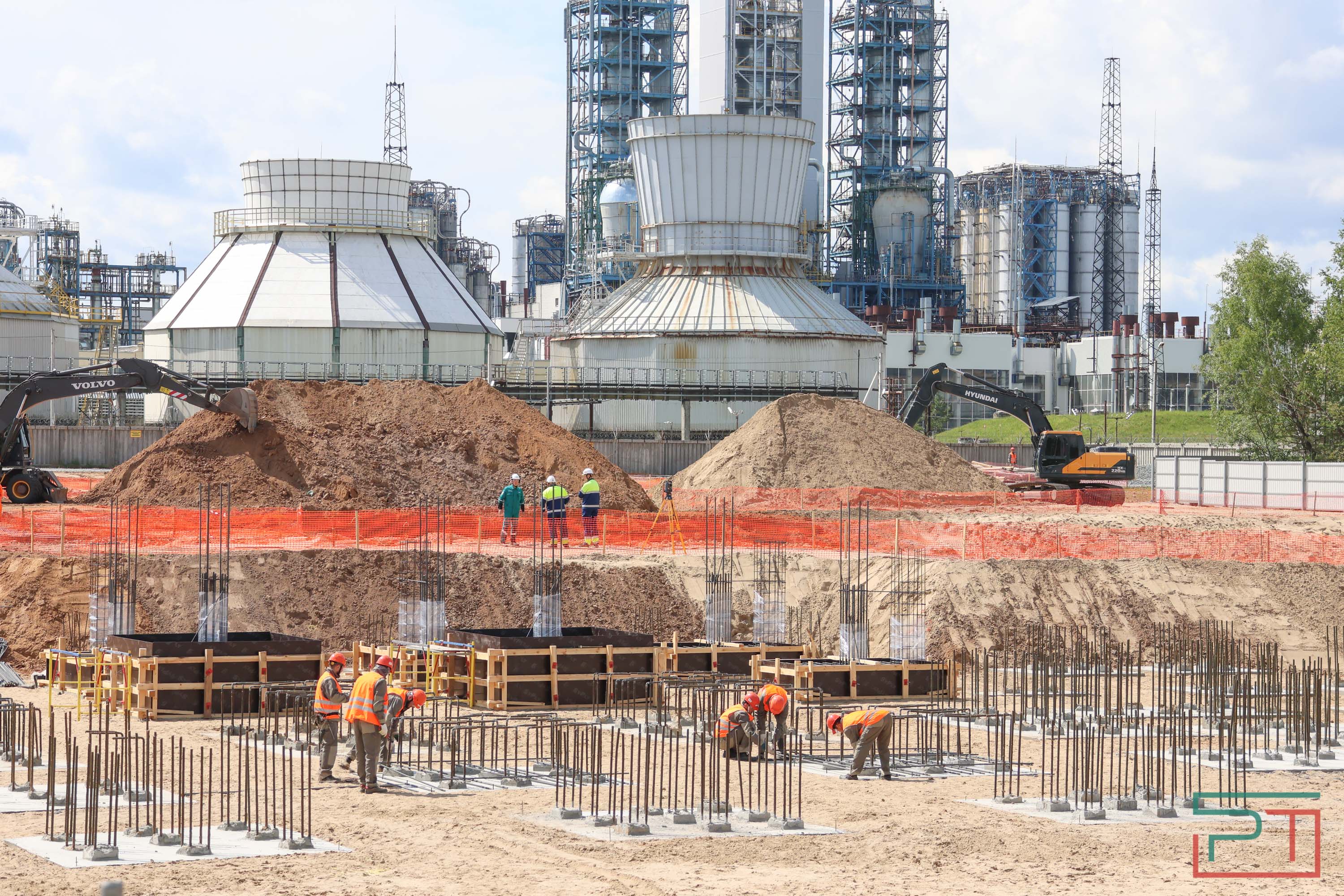 Минниханов запустил строительство фабрики катализаторов в Казани