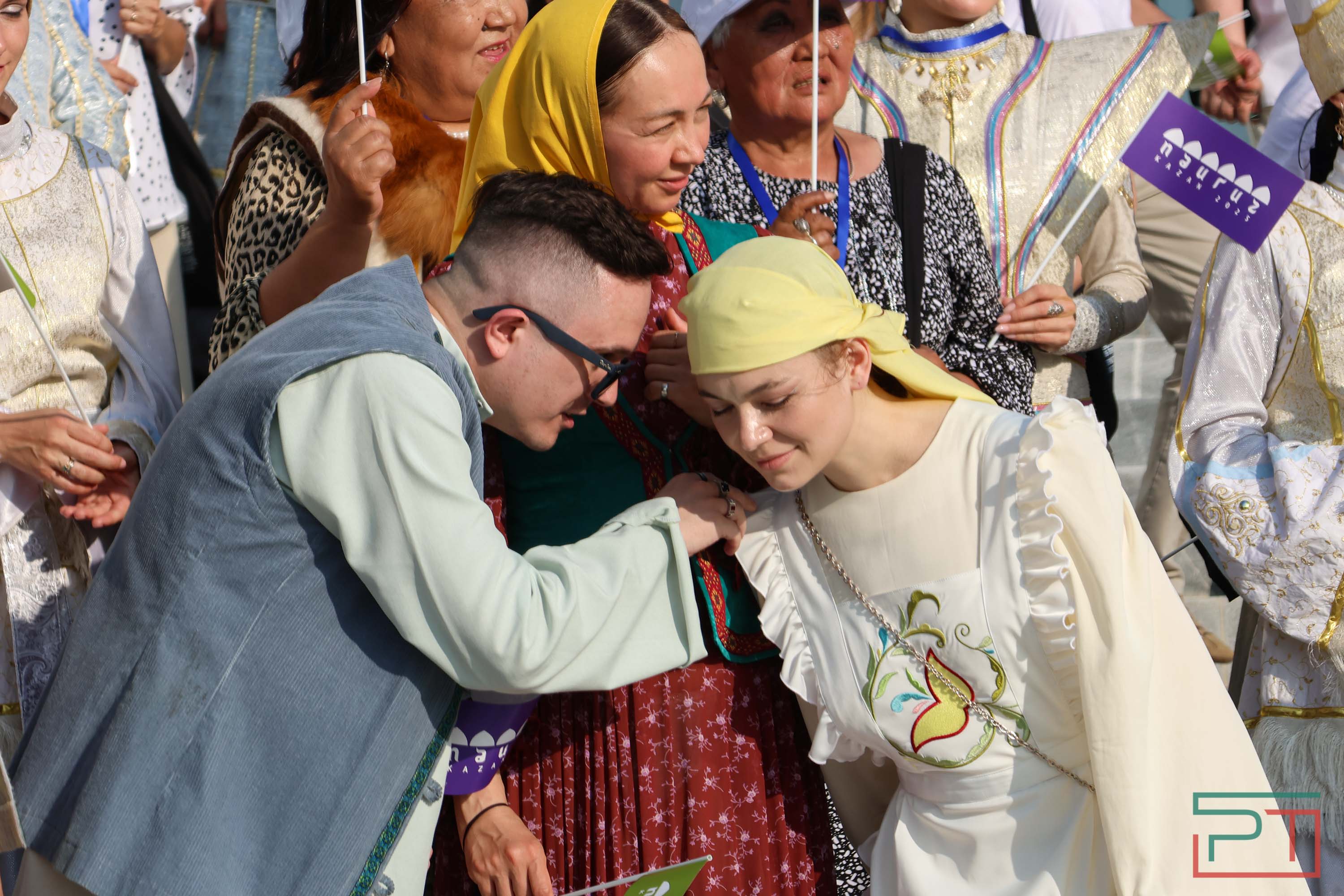 Всё смешалось: люди, флаги, куклы – в Казани проходит фестиваль «Науруз»