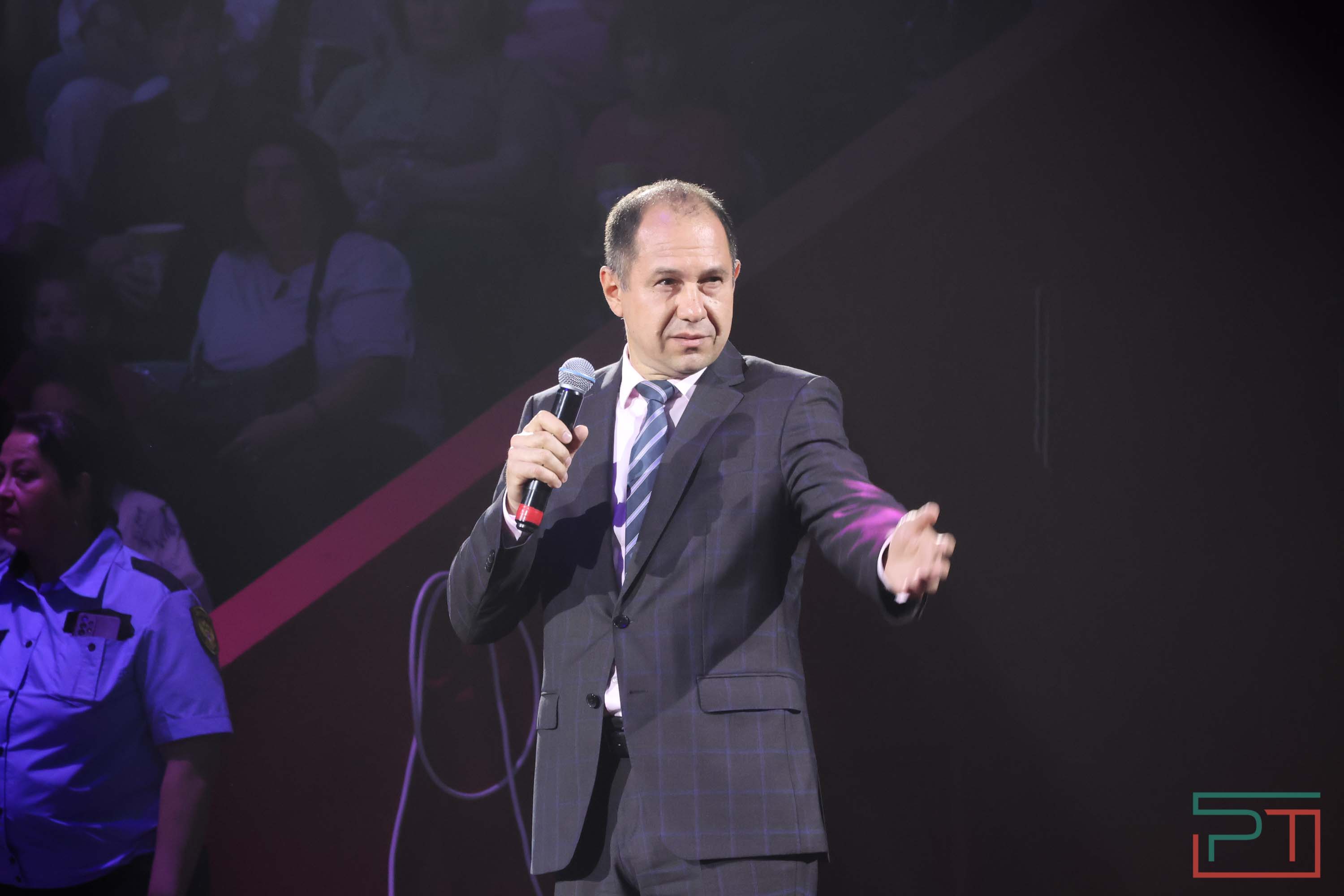 Премьера спектакля «Мирас»