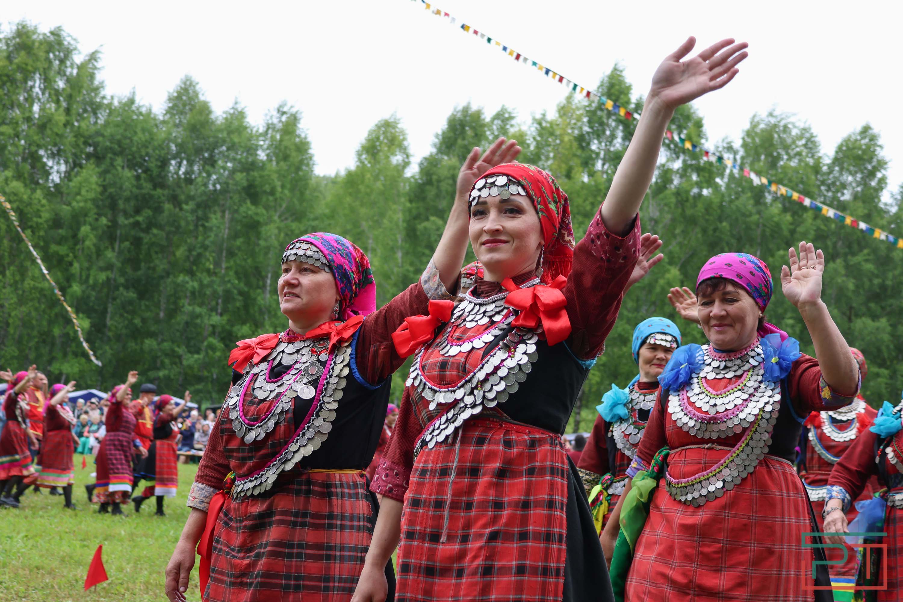 Удмуртский праздник «Гырон быдтон»