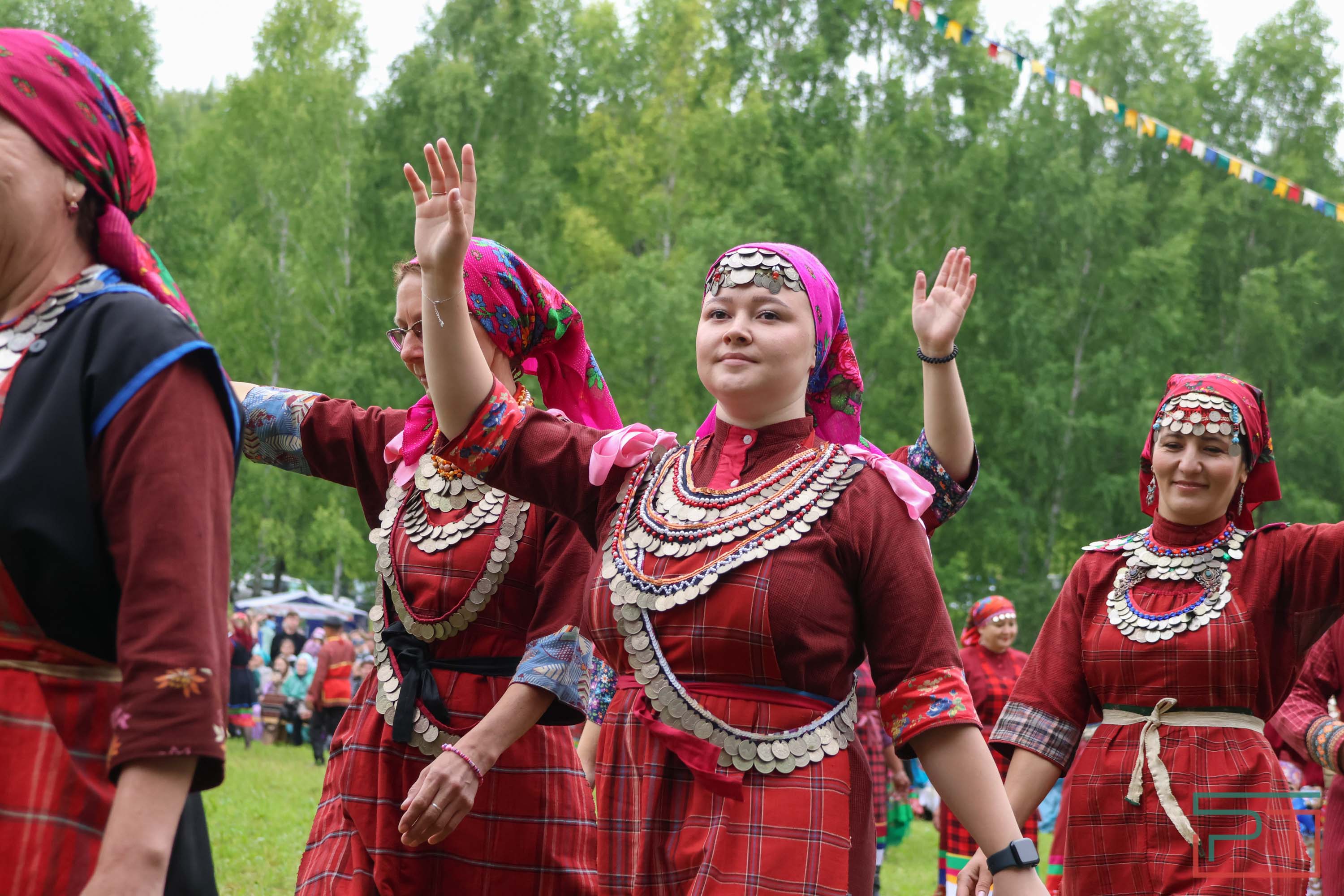 Удмуртский праздник «Гырон быдтон»
