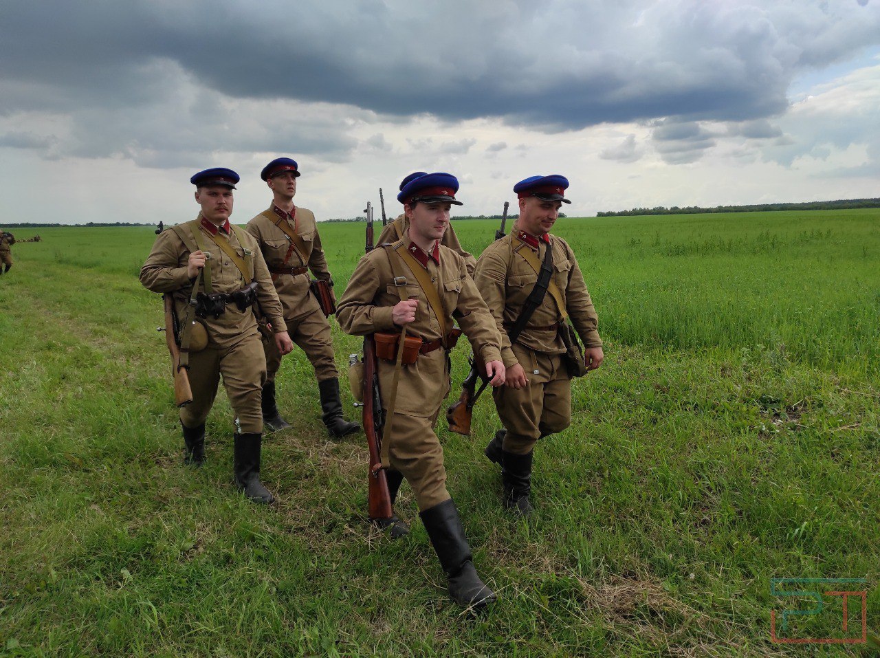 «Получи, фашист!»: в Татарстане прошел фестиваль исторической реконструкции «Элбэдэн»