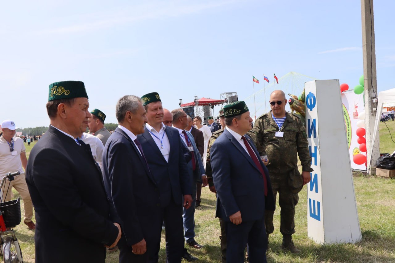 Выставку трофеев СВО представили гостям Сабантуя в Нурлате