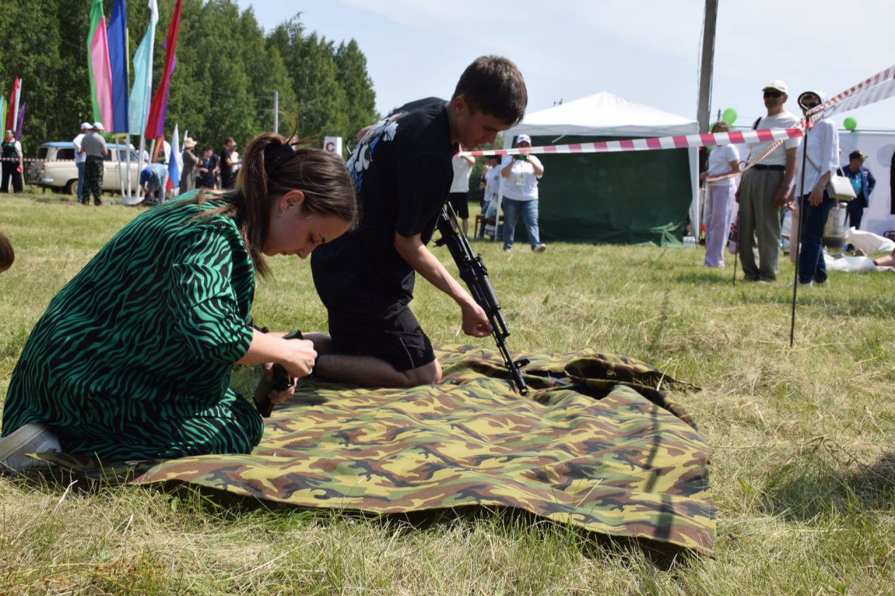 Выставку трофеев СВО представили гостям Сабантуя в Нурлате