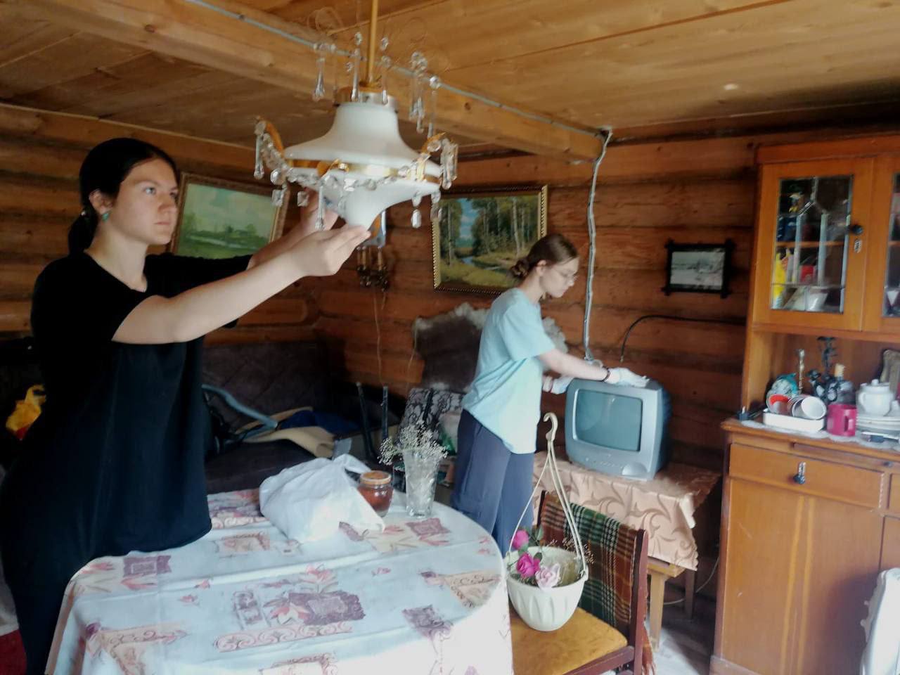 Волонтеры помогли по хозяйству вдове ветерана из Зеленодольского района