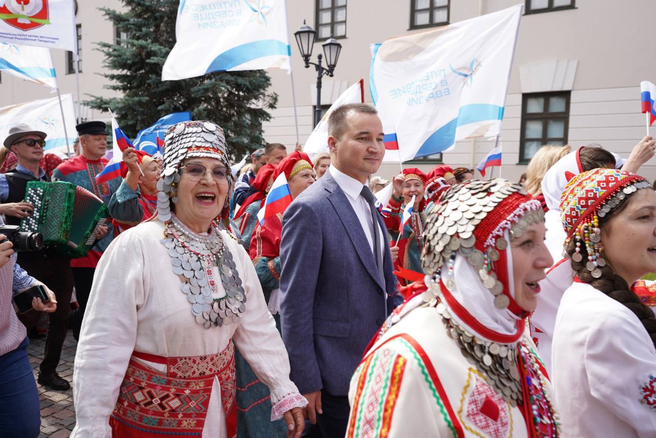 В Казанском Кремле стартовал «Парад дружбы народов» — фото