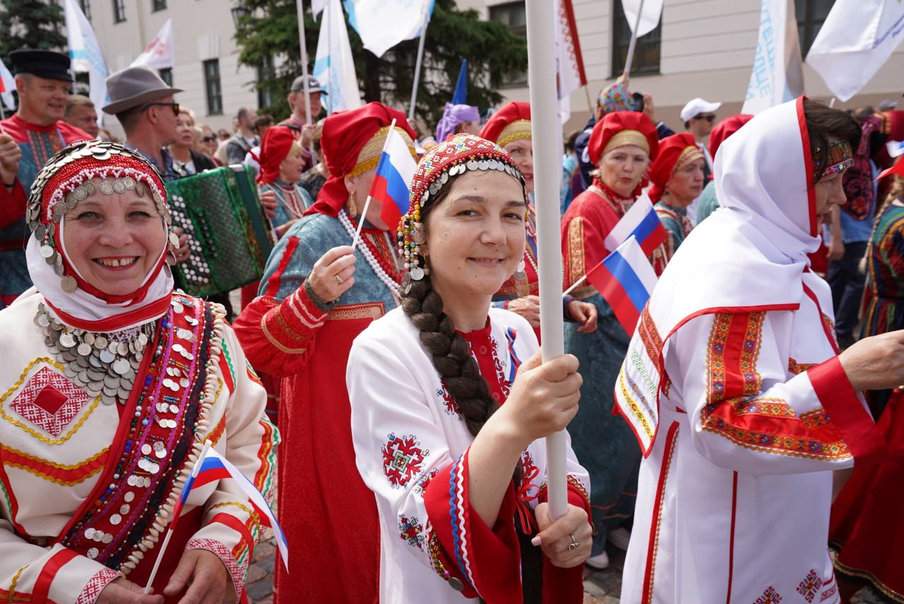 В Казанском Кремле стартовал «Парад дружбы народов» — фото
