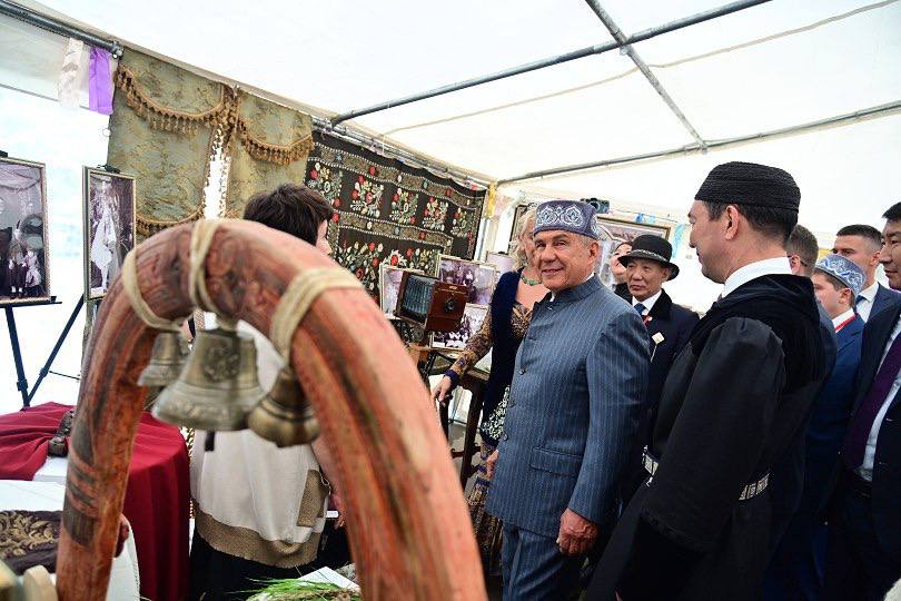 Минниханов посетил Сабантуй в Якутске: Праздник проходит на земле наших братьев