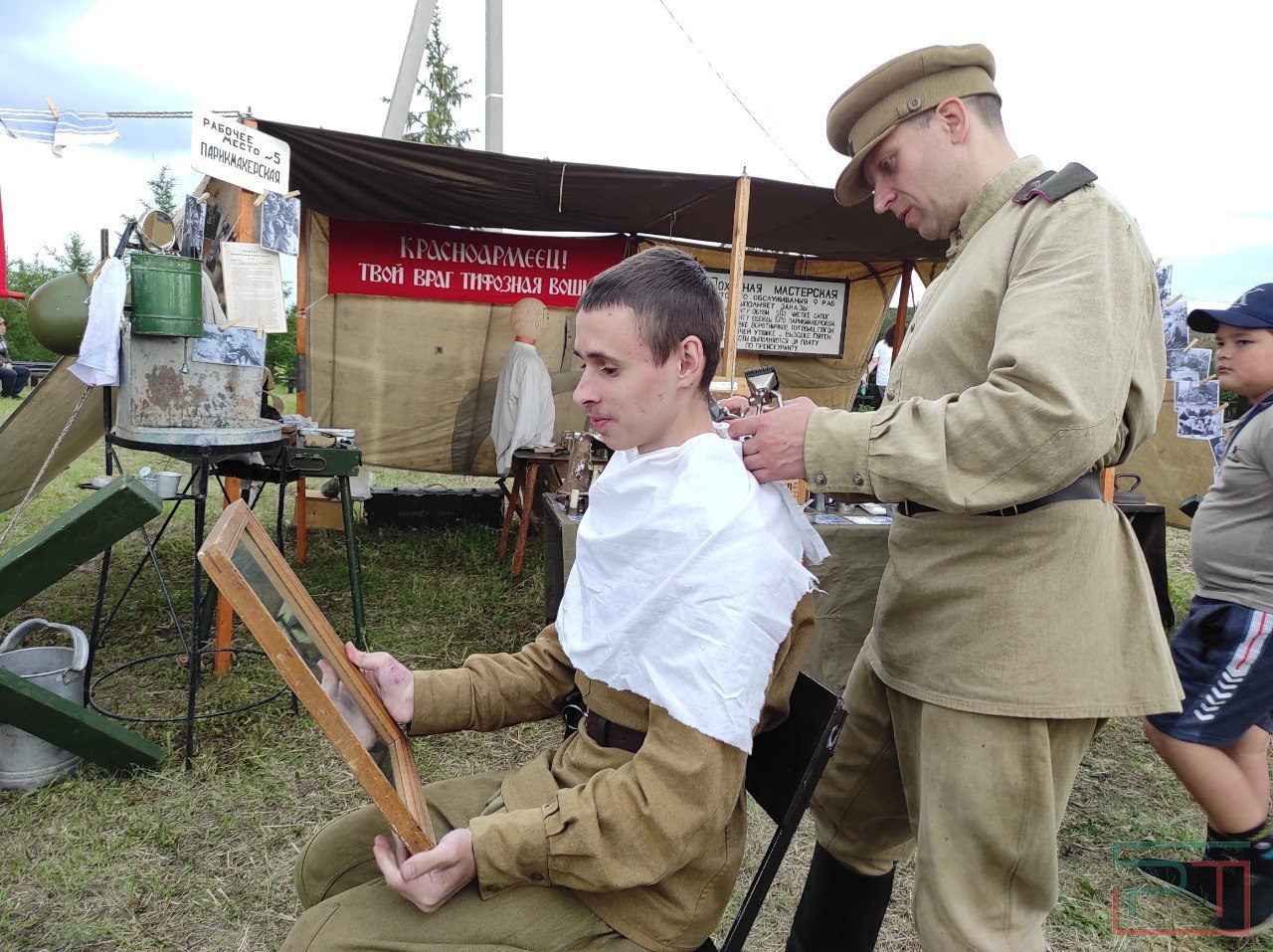 «Получи, фашист!»: в Татарстане прошел фестиваль исторической реконструкции «Элбэдэн»