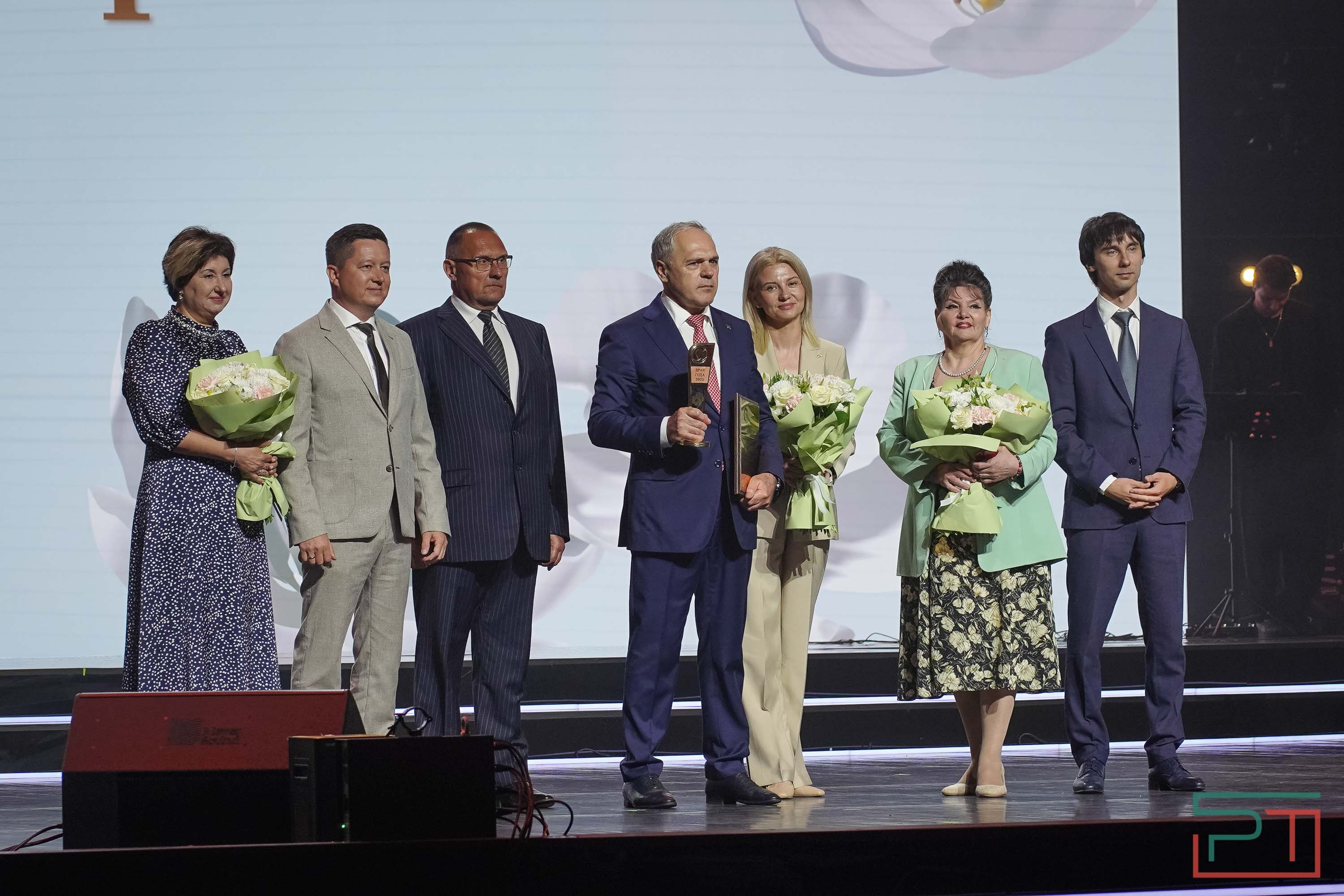 «Считаю себя очень счастливым человеком»: врачом года в Татарстане стала педиатр